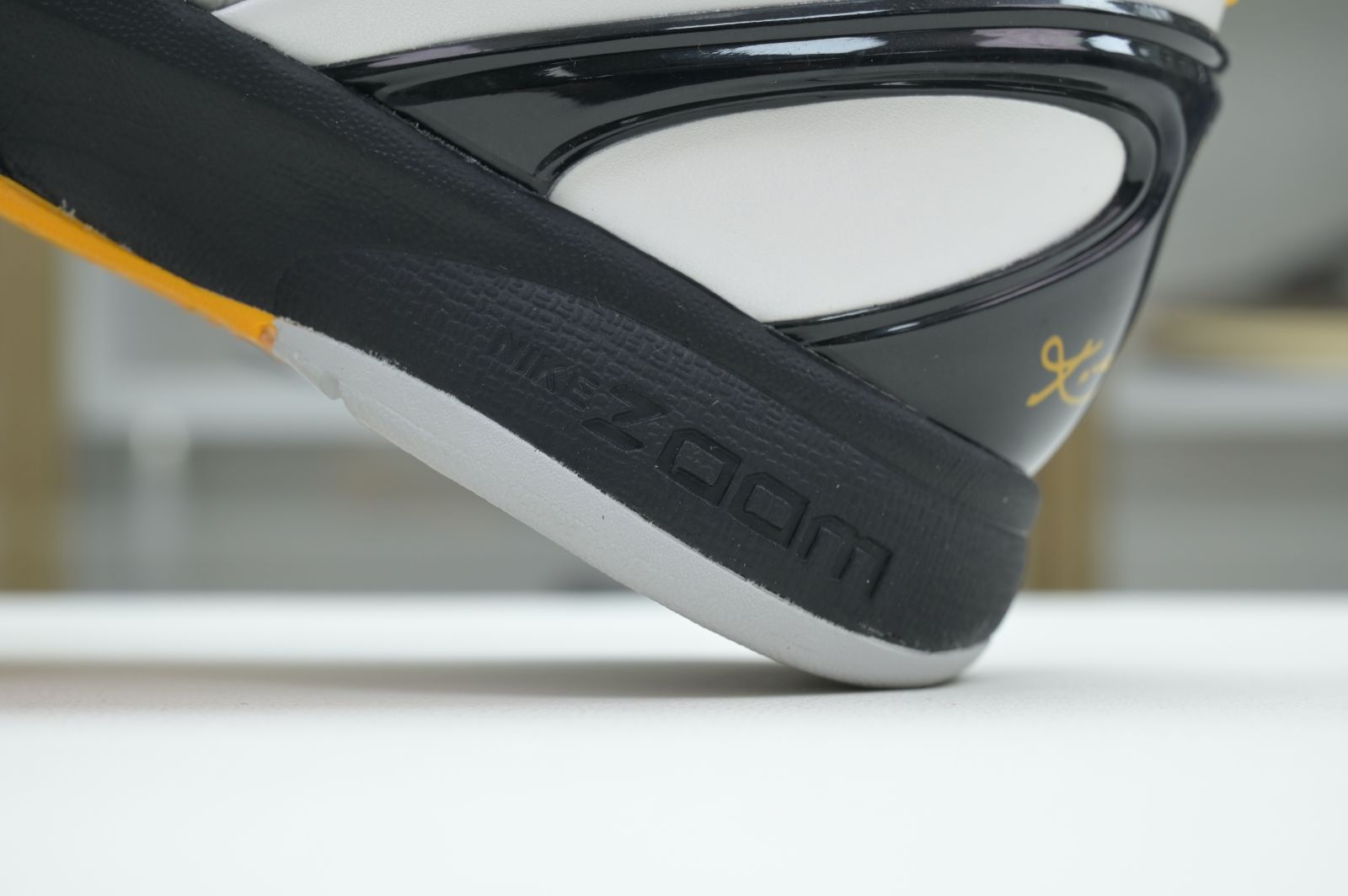 Nike Zoom Kobe 6 Protro