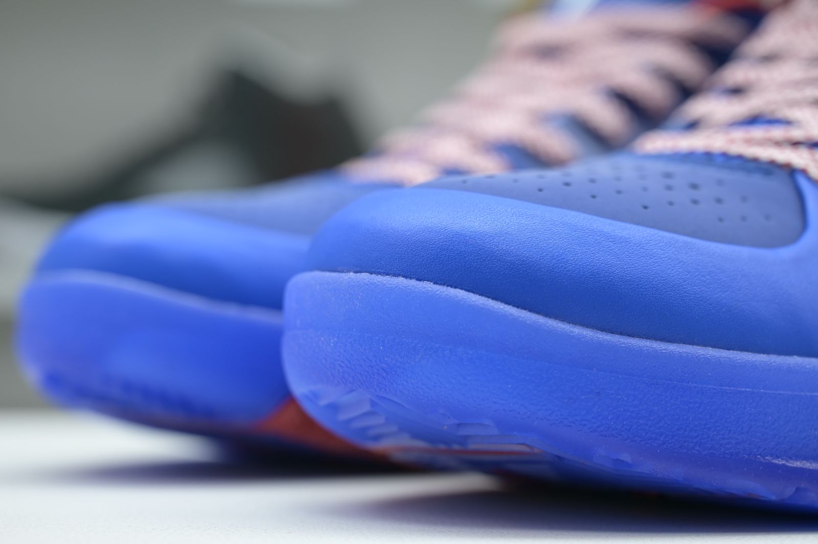 Nike Zoom Kobe 4 Protro