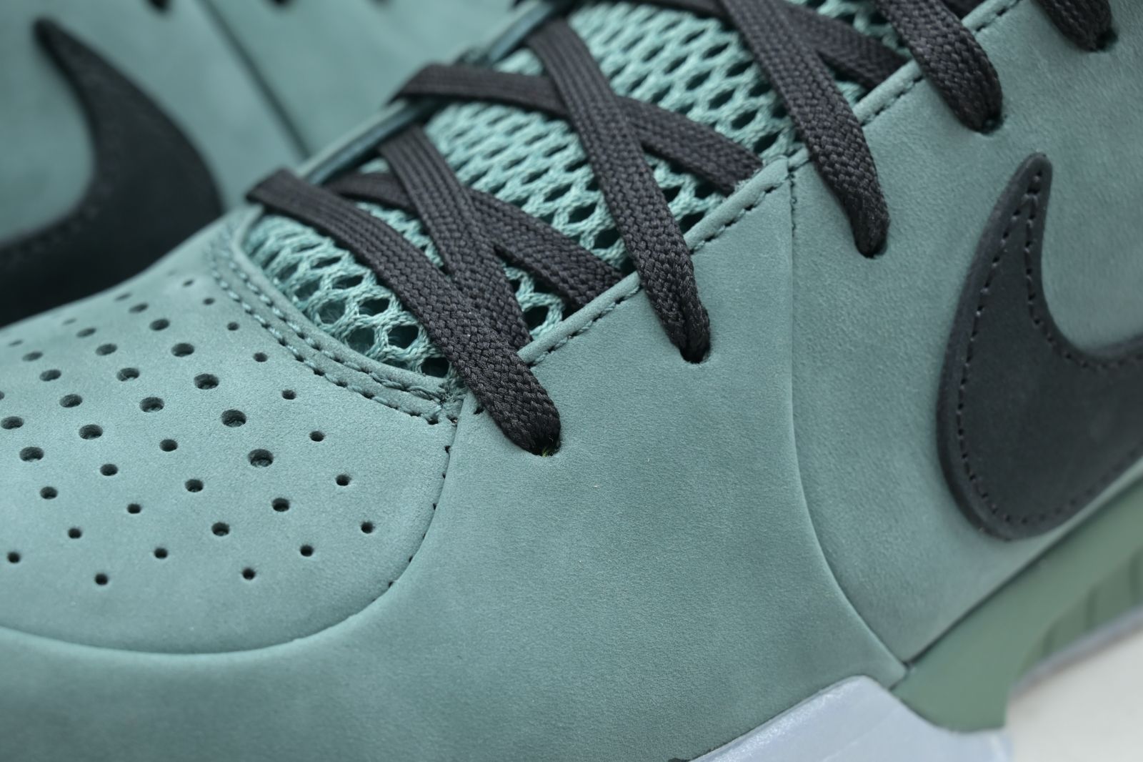 Nike Zoom Kobe 4 Protro 