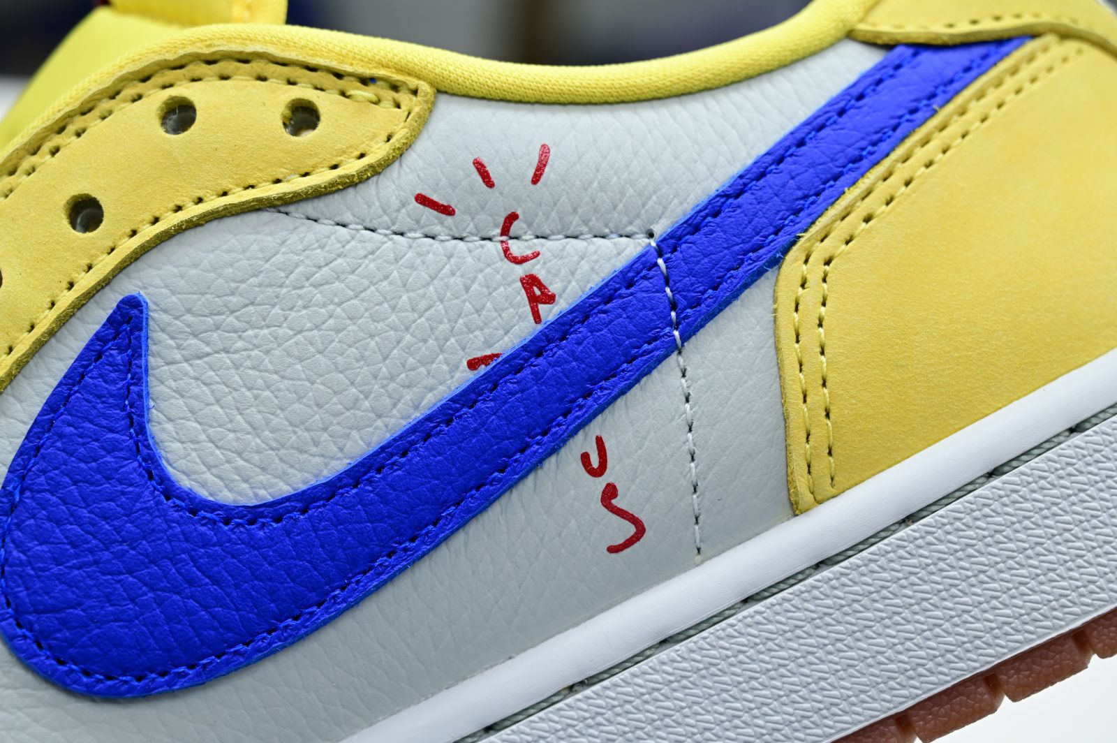Travis Scott x Jordan Air Jordan  1 Low Canary