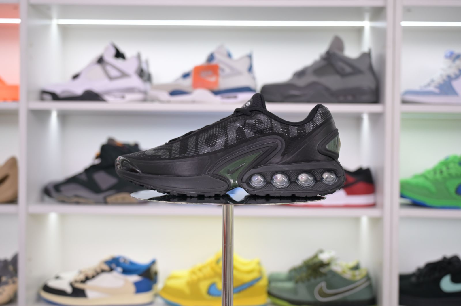 Supreme x Nike Air Max Dn