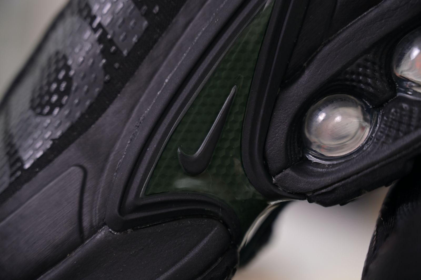 Supreme x Nike Air Max Dn