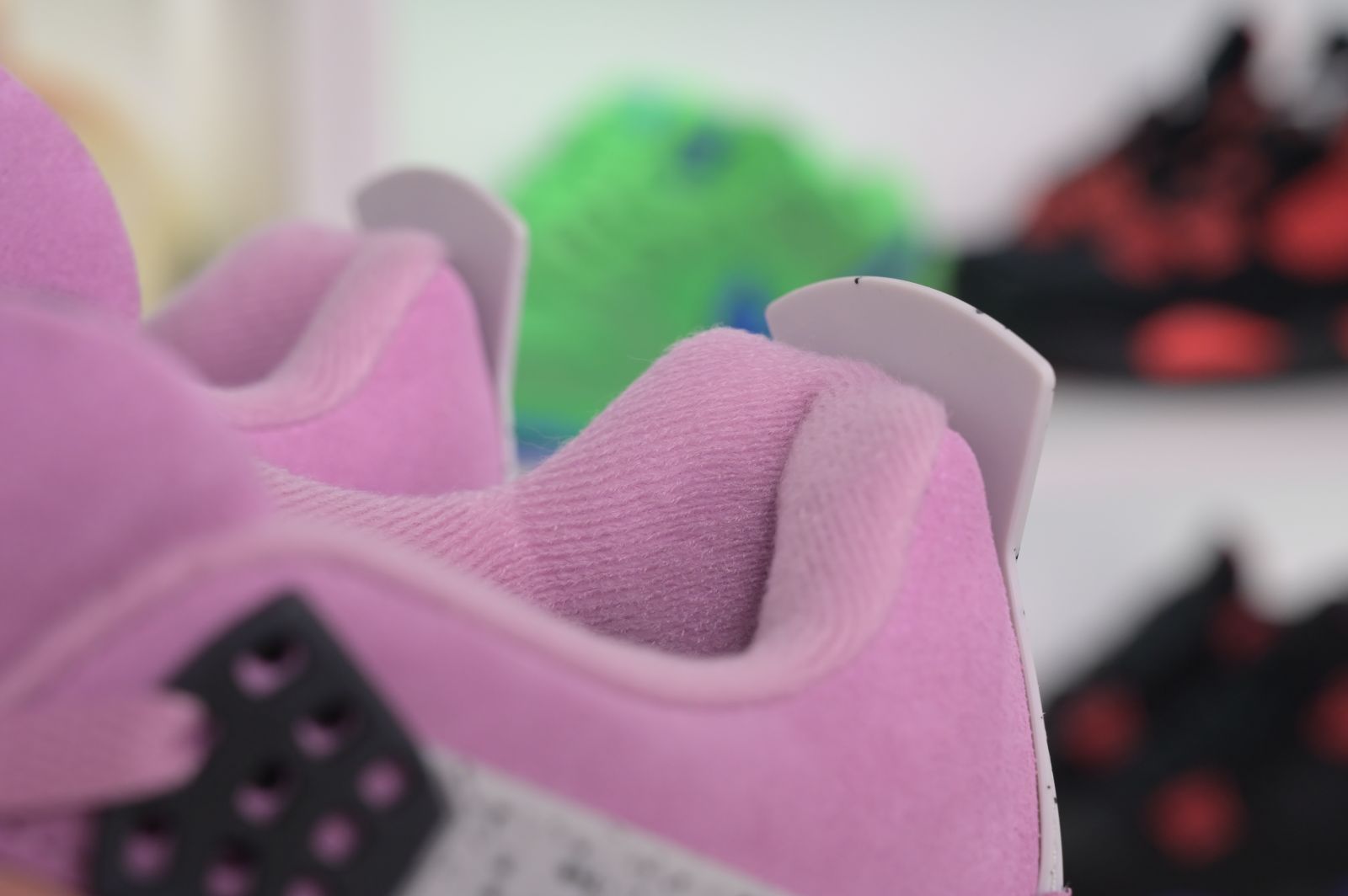 Jordan Air Jordan 4“Orchid”