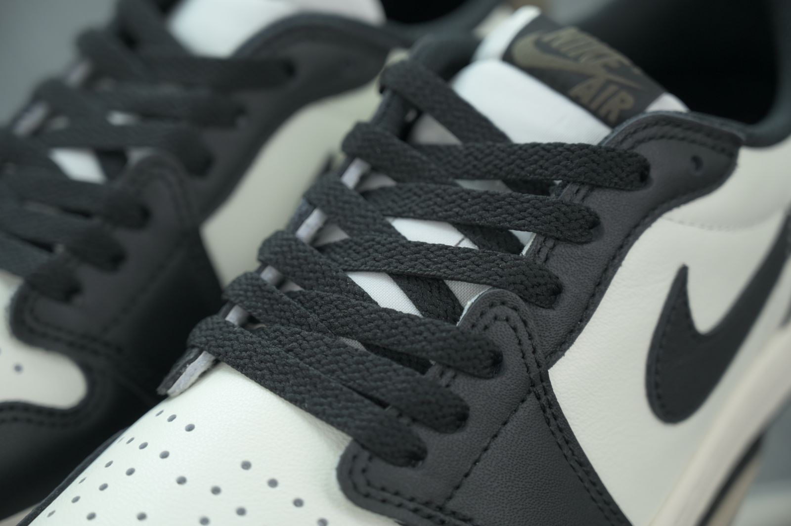 Jordan Air Jordan 1 Low OG 