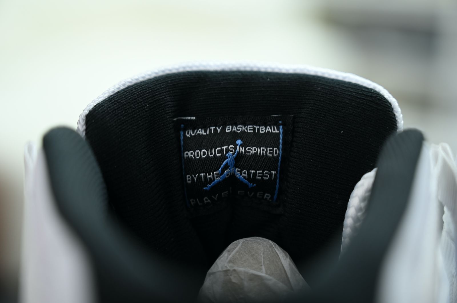 Jordan Air Jordan 11“Legend Blue” 2024