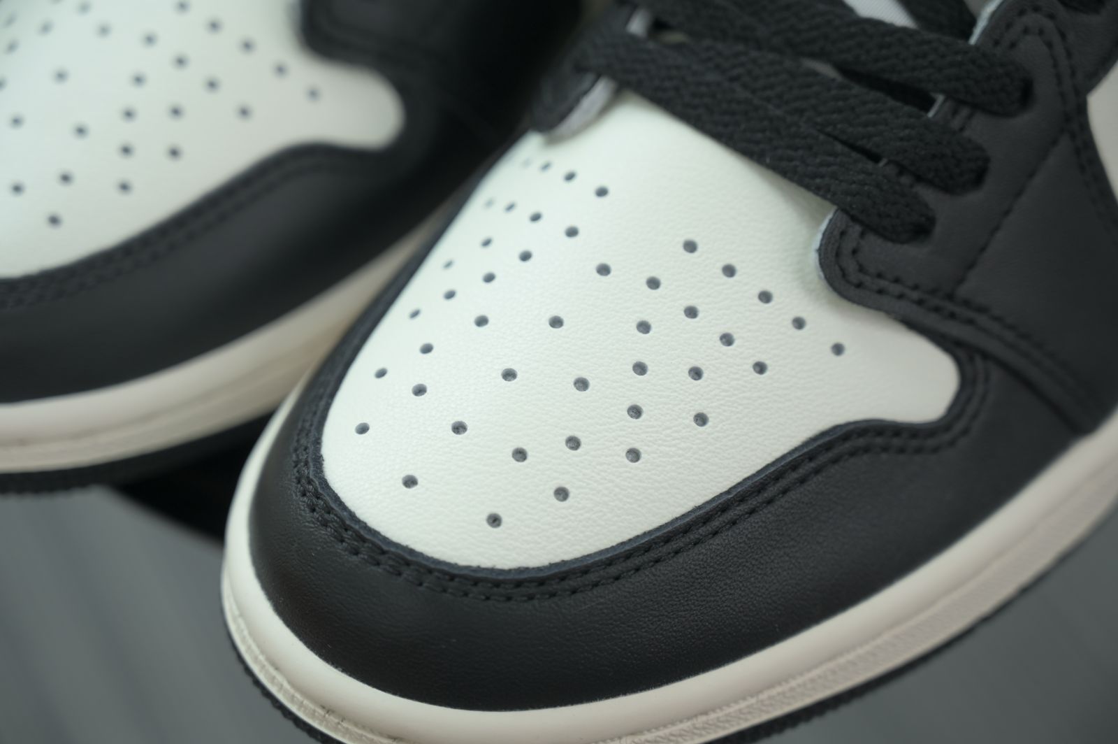 Jordan Air Jordan 1 Low OG 