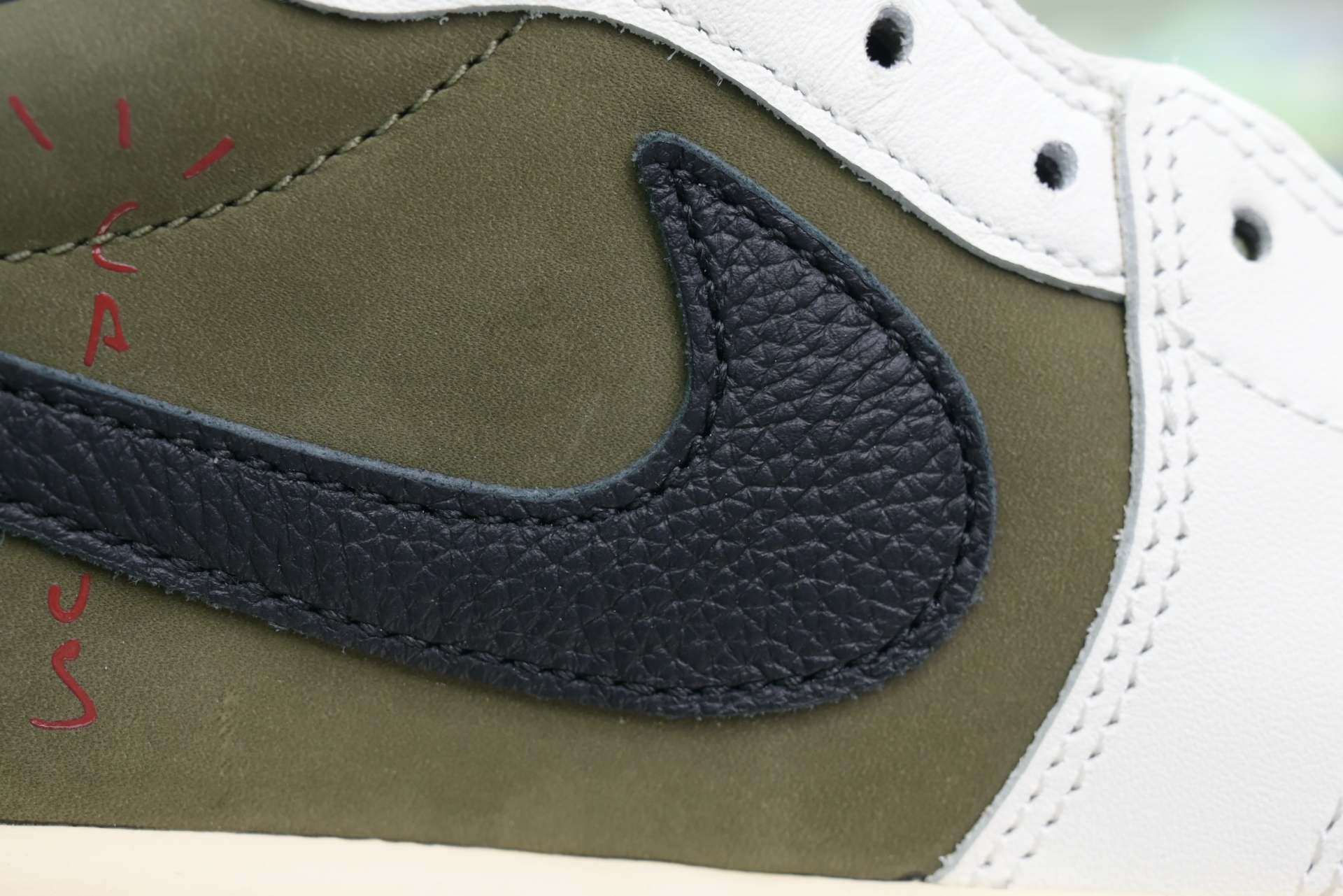 Travis Scott x Jordan Air Jordan 1 Low OG “Medium Olive”