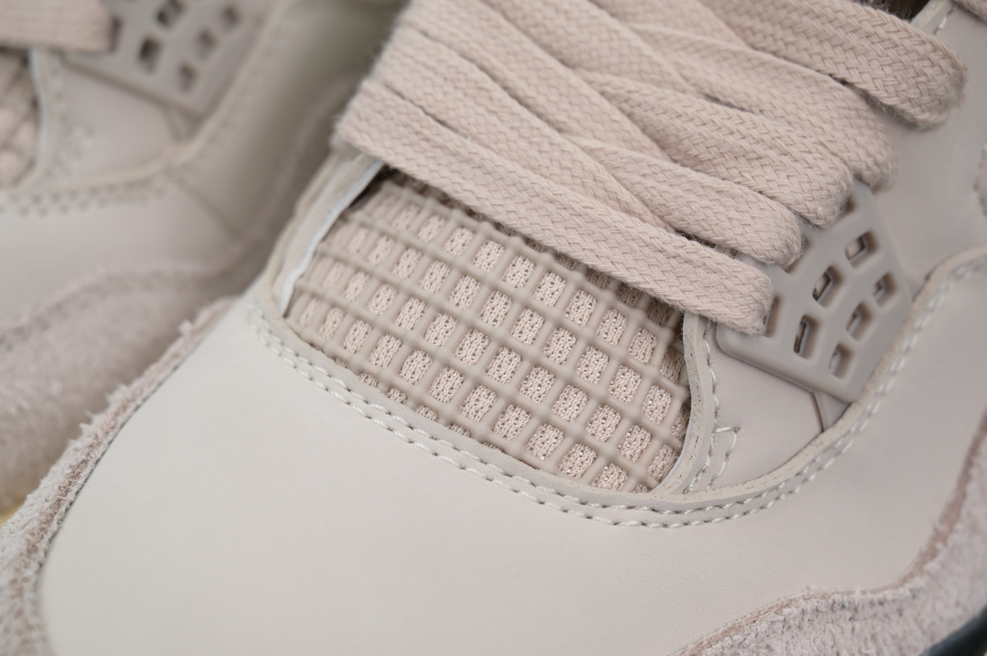 A Ma Maniére x Jordan Air Jordan 4“While You Were Sleeping”