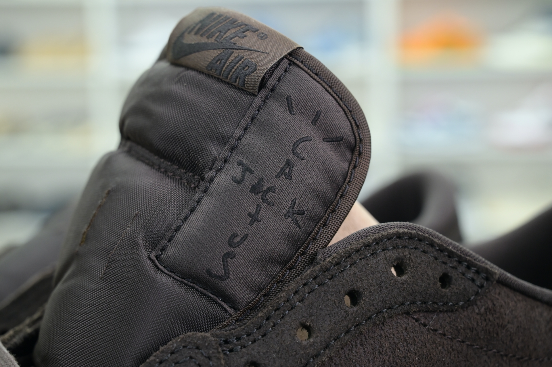 Travis Scott x Jordan Air Jordan 1 Low OG“Velvet Brown”