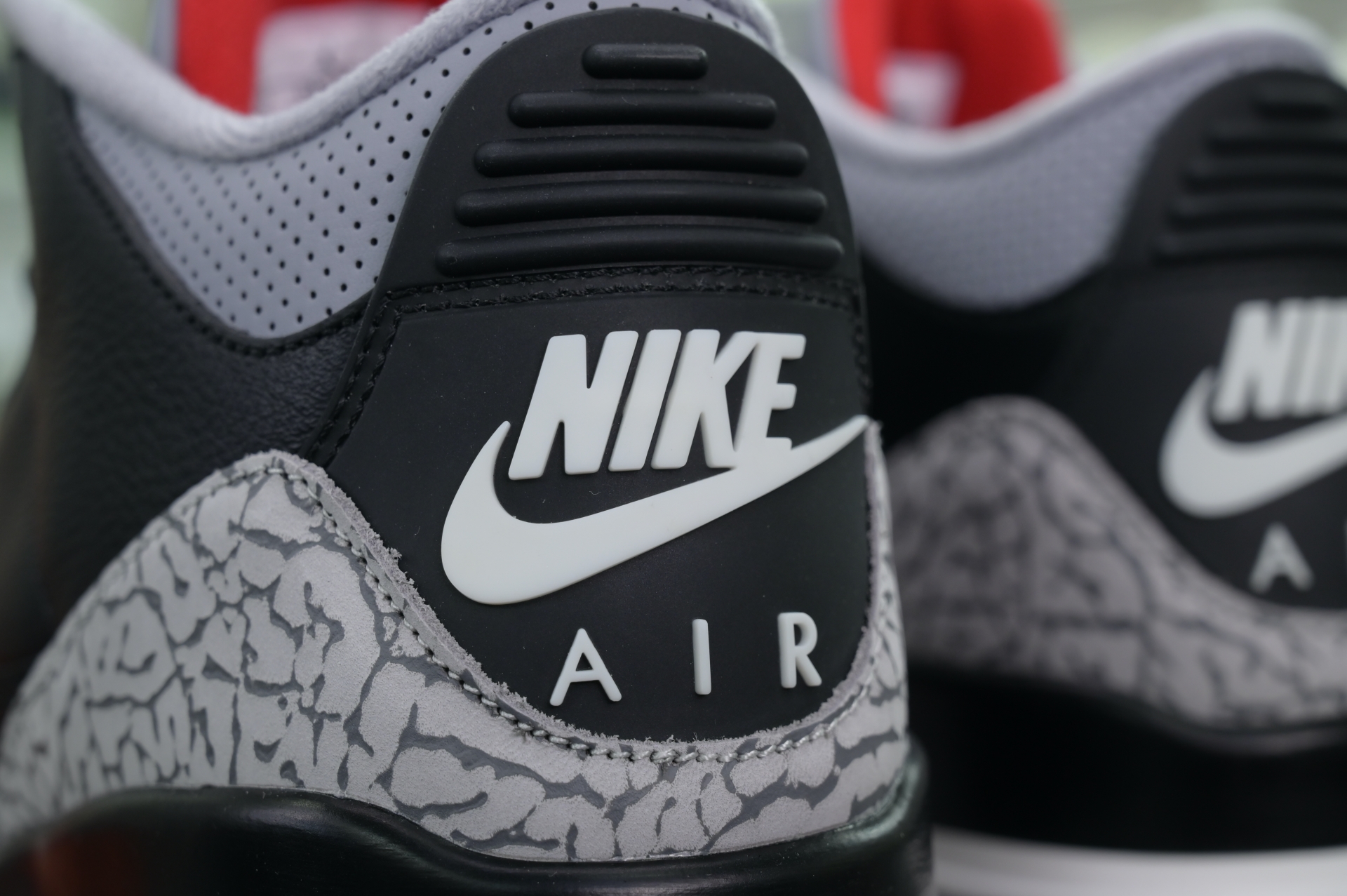 Air Jordan 3“Black Cement Reimagined”