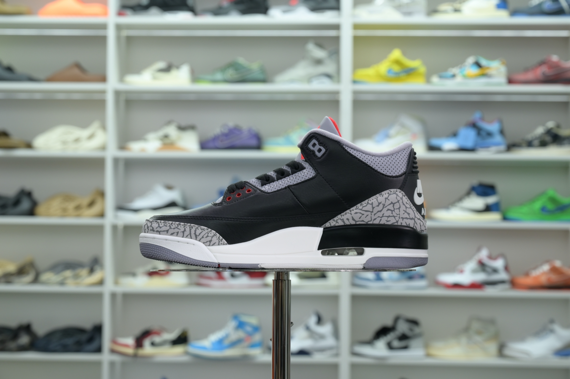 Air Jordan 3“Black Cement Reimagined”