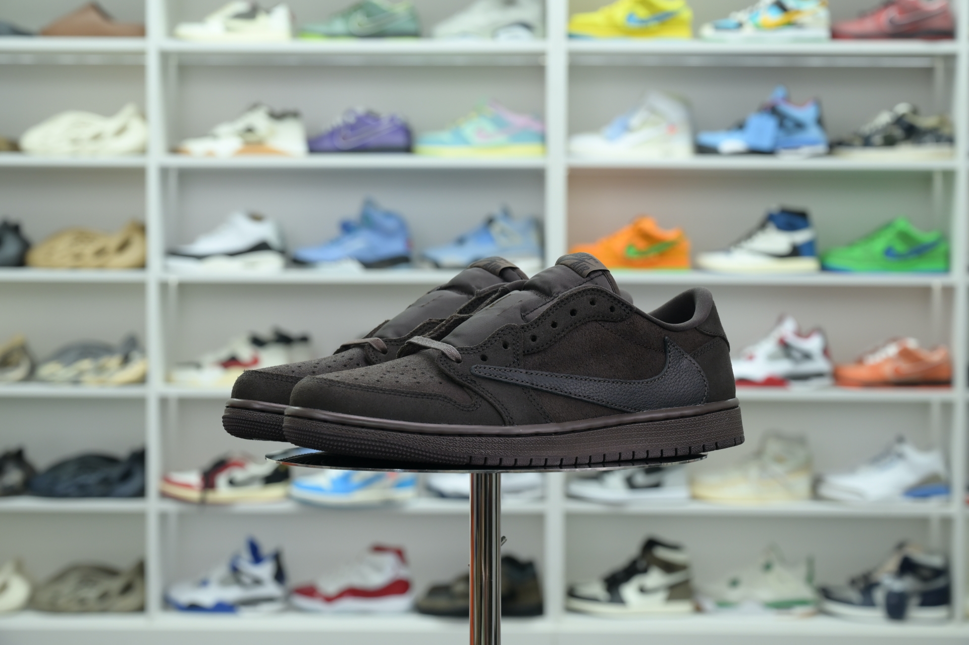 Travis Scott x Jordan Air Jordan 1 Low OG“Velvet Brown”