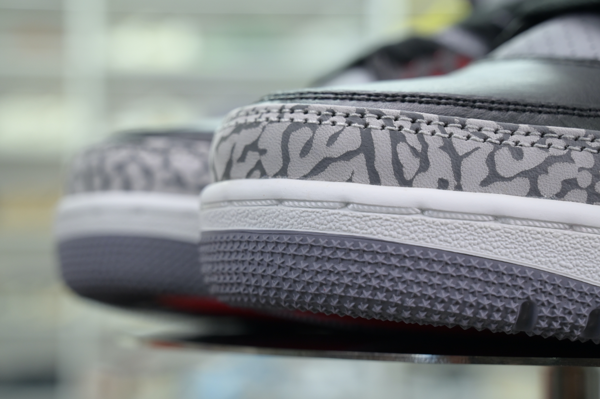 Air Jordan 3“Black Cement Reimagined”