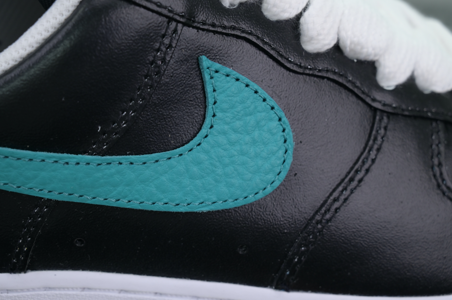 Peaceminusone x Nike Air Force 1 “Para- Noise 3.0”