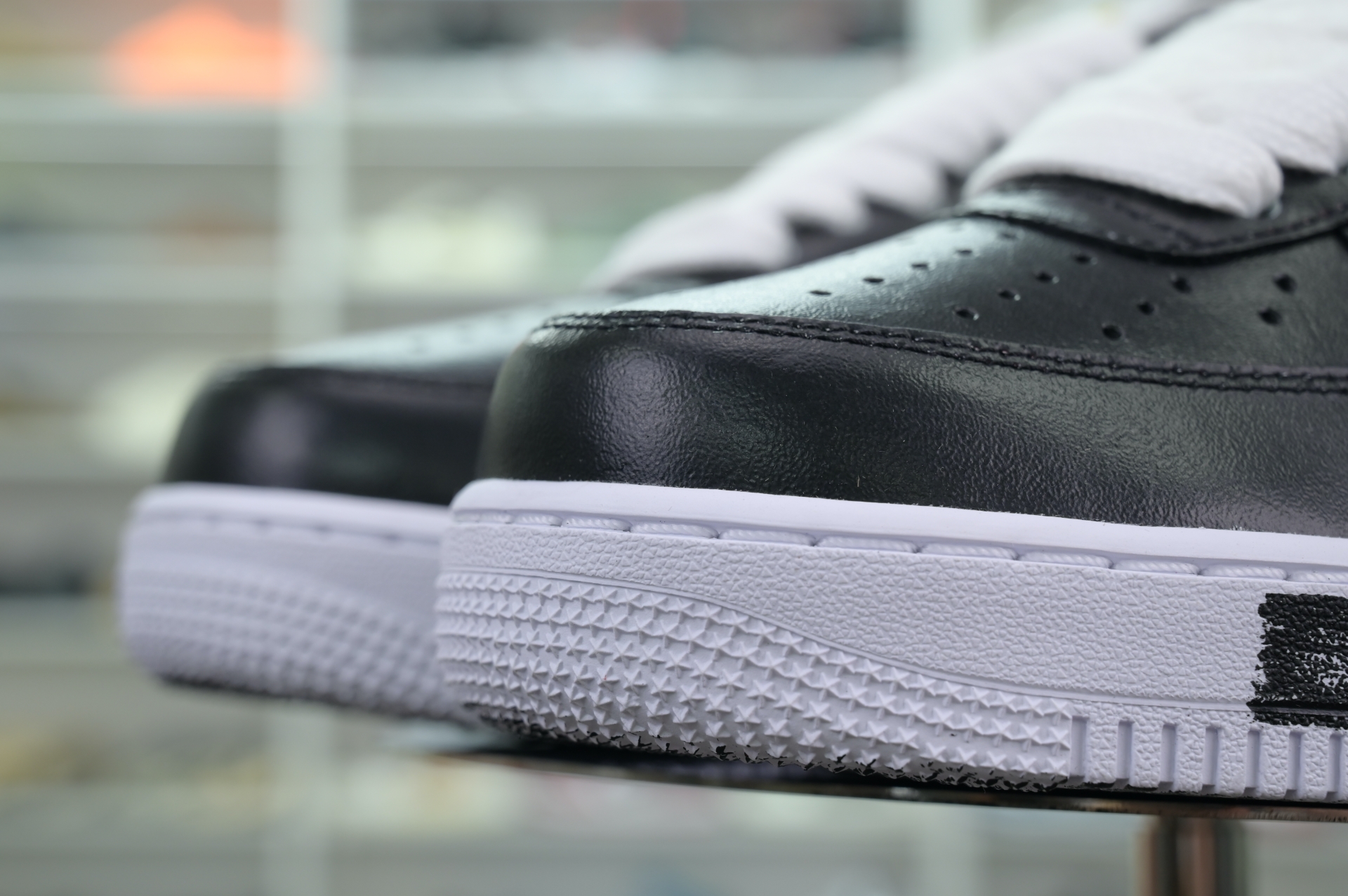 Peaceminusone x Nike Air Force 1 “Para- Noise 3.0”