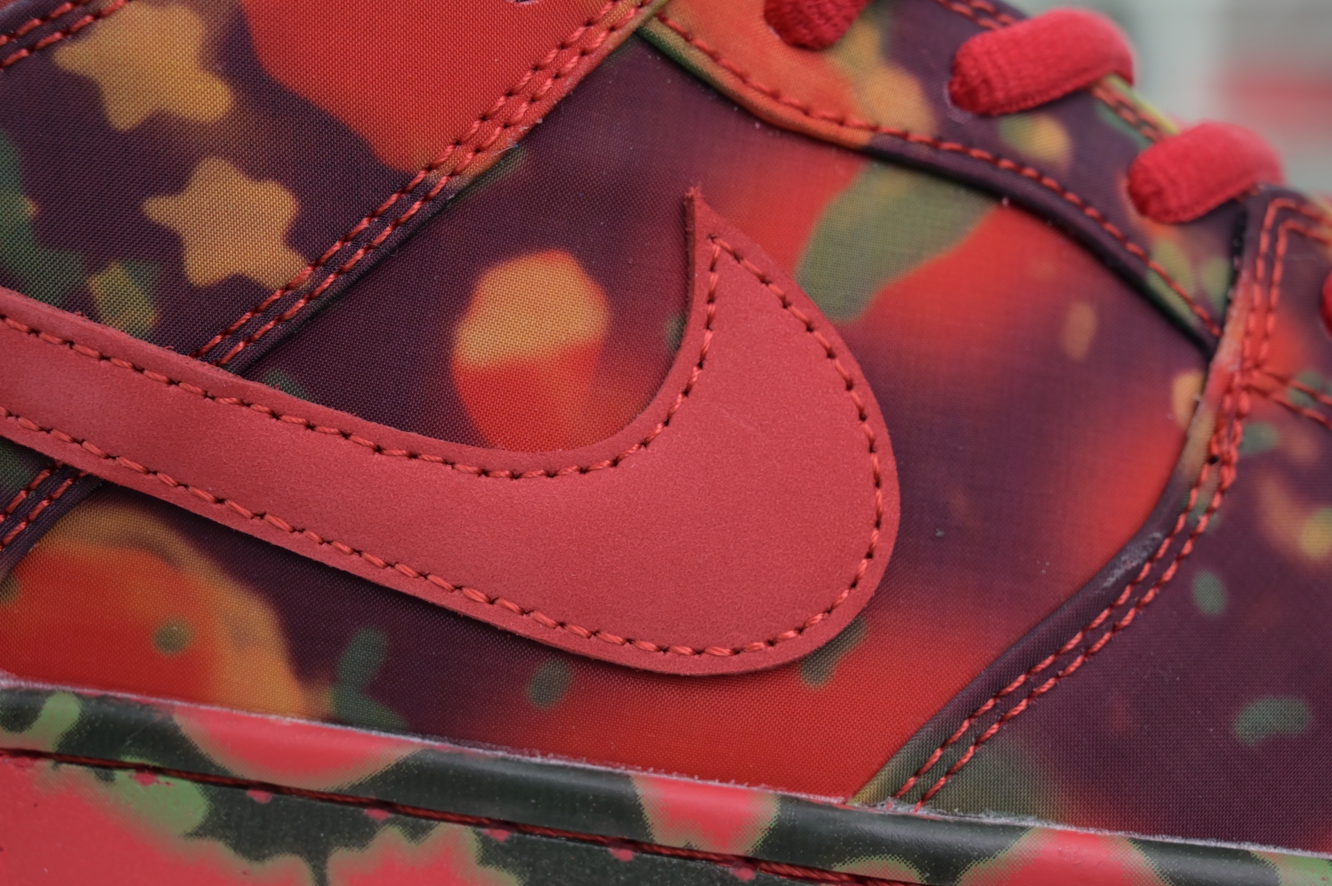 The Wizard of Oz x Nike SBDunk Low“Ruby Slipper”