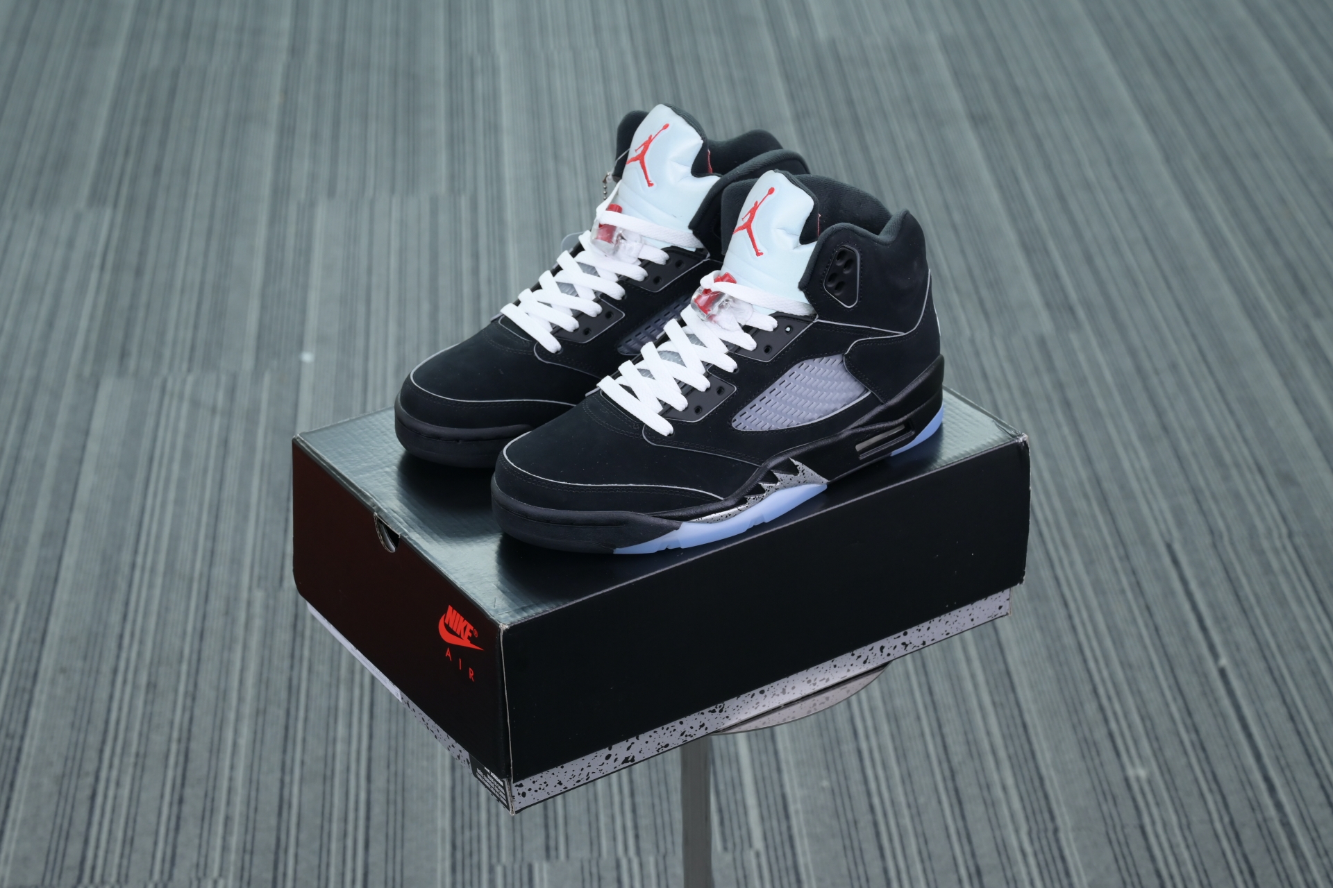 Jordan Air Jordan 5“BLACK METALLIC REIMAGINED”
