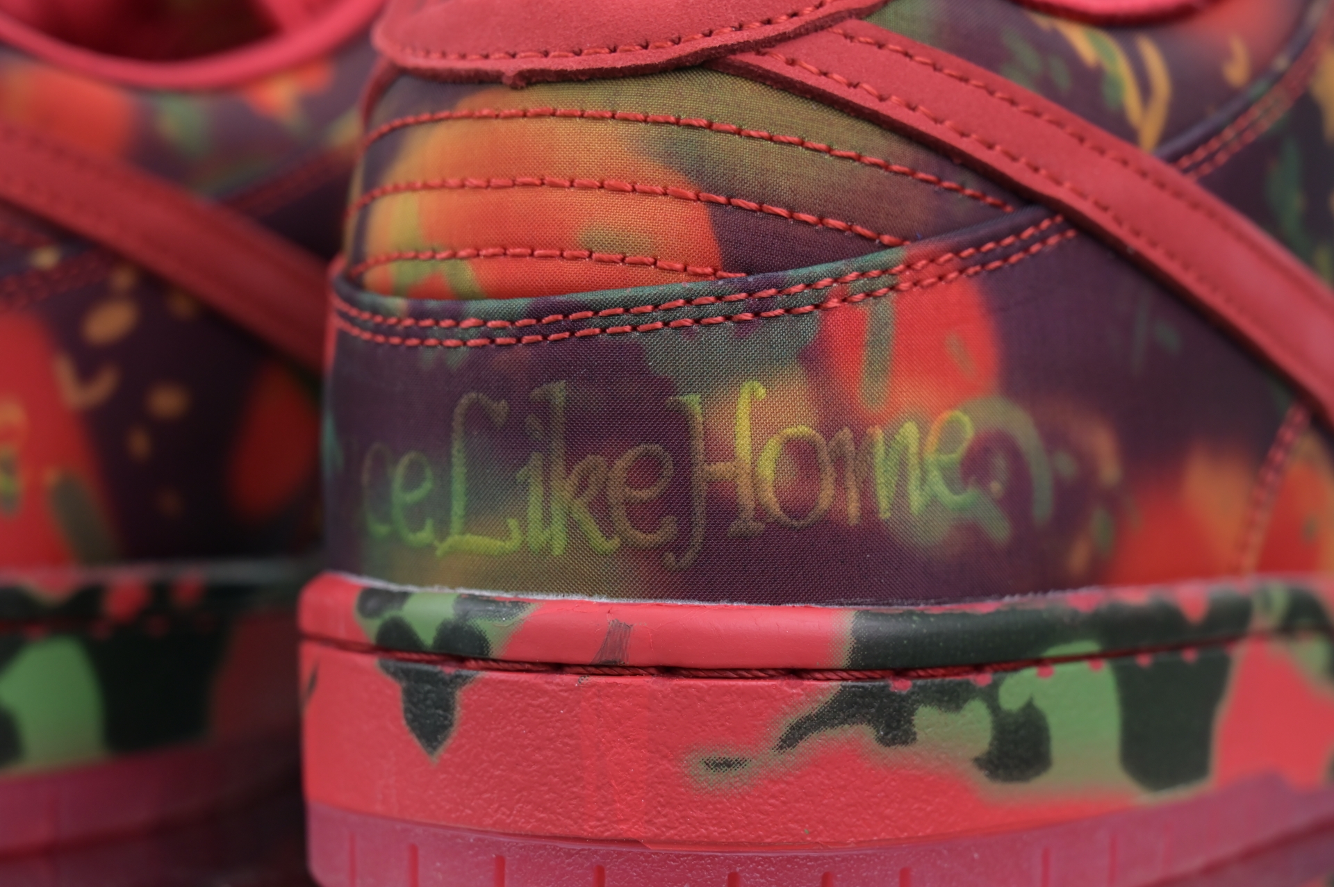 The Wizard of Oz x Nike SBDunk Low“Ruby Slipper”