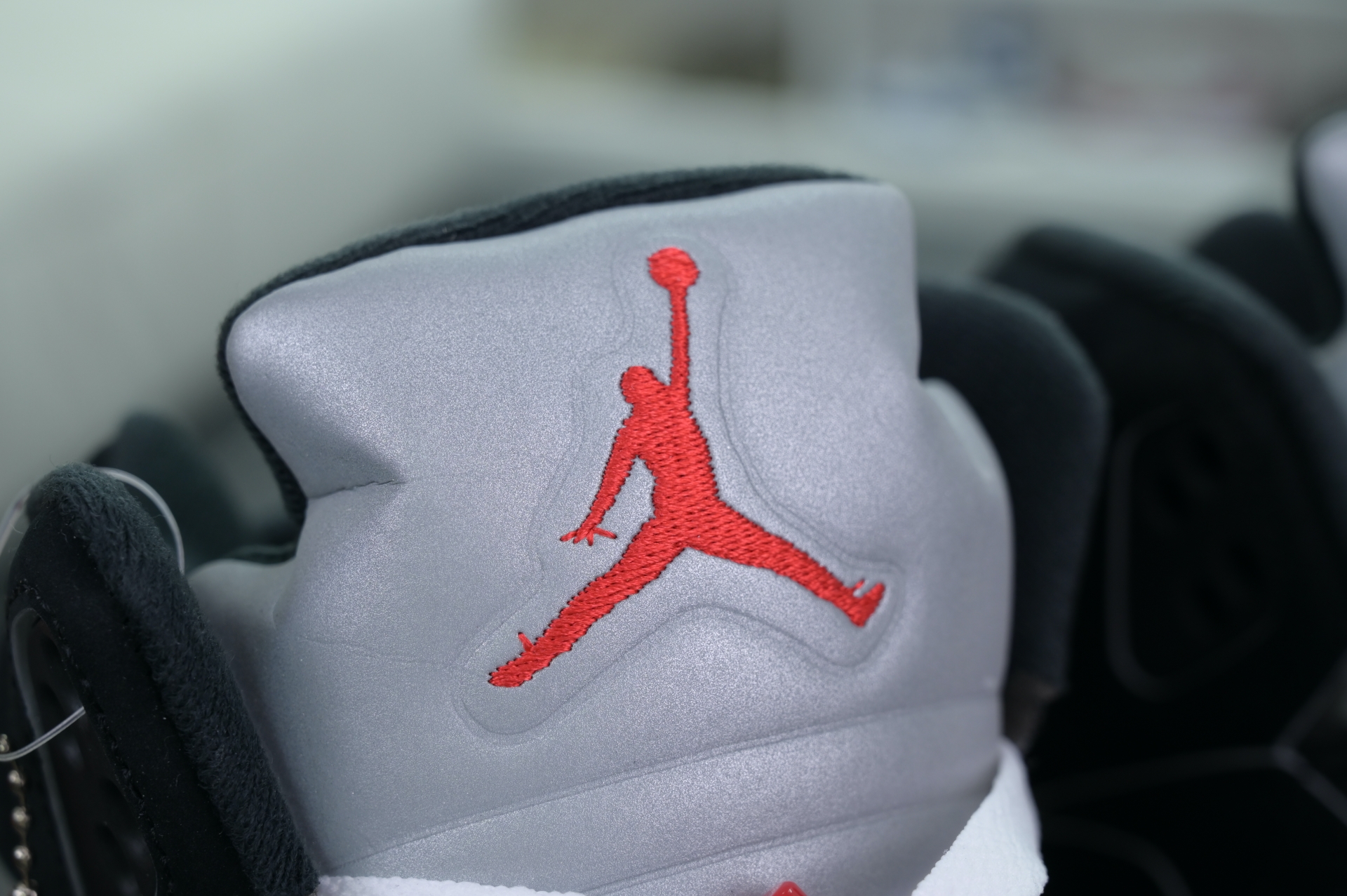 Jordan Air Jordan 5“BLACK METALLIC REIMAGINED”