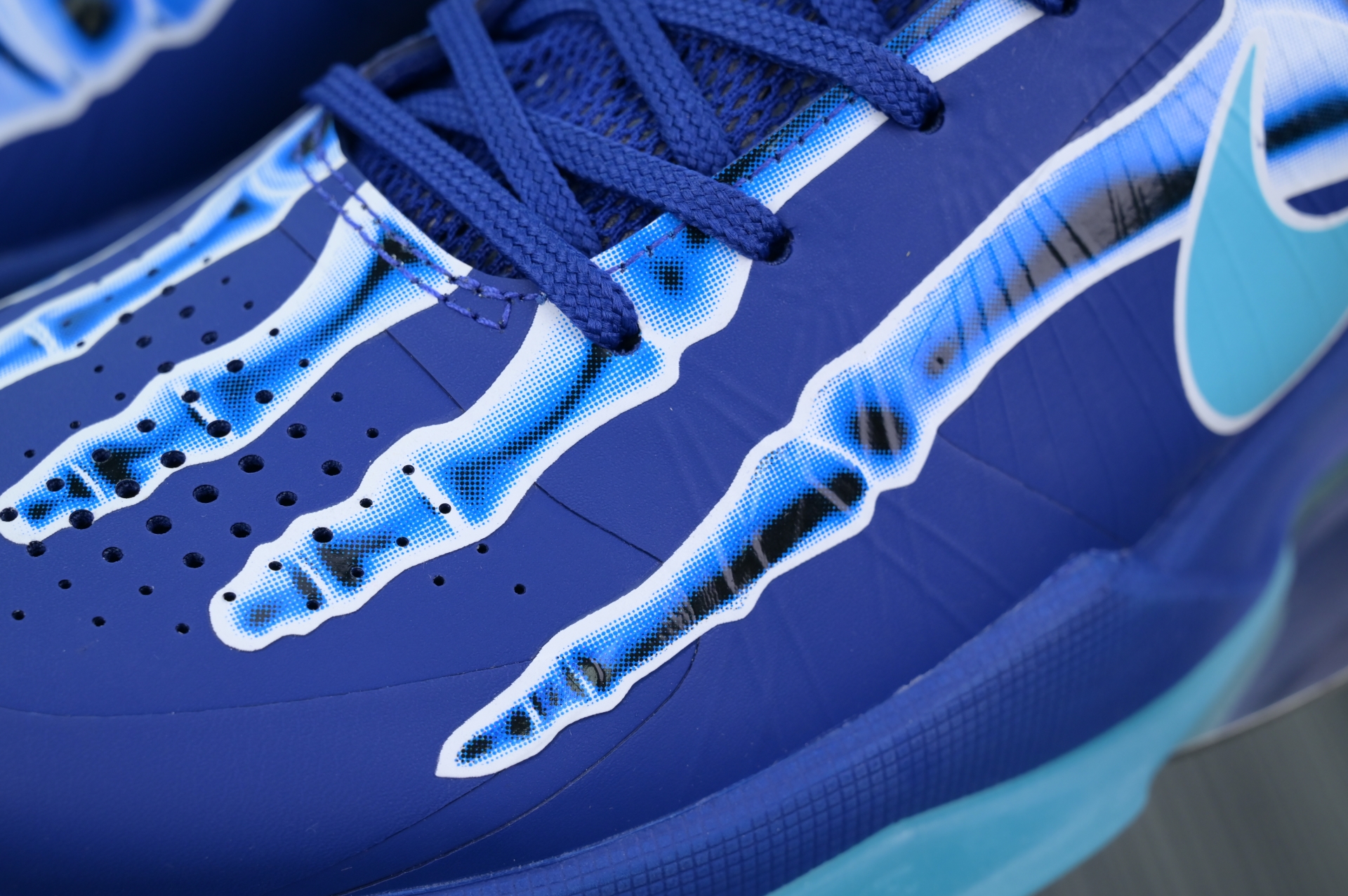 Nike Zoom Kobe 5 Protro“X-Ray”