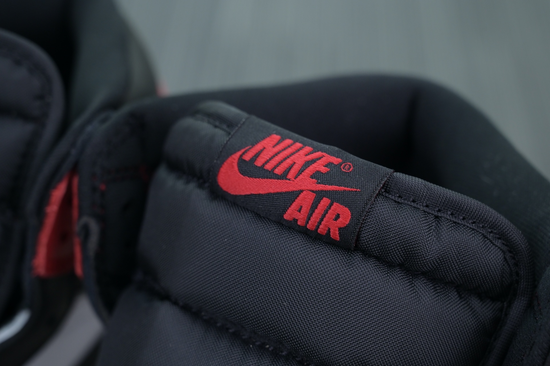 Jordan Air Jordan 1High OG“Black Toe Reimagined”