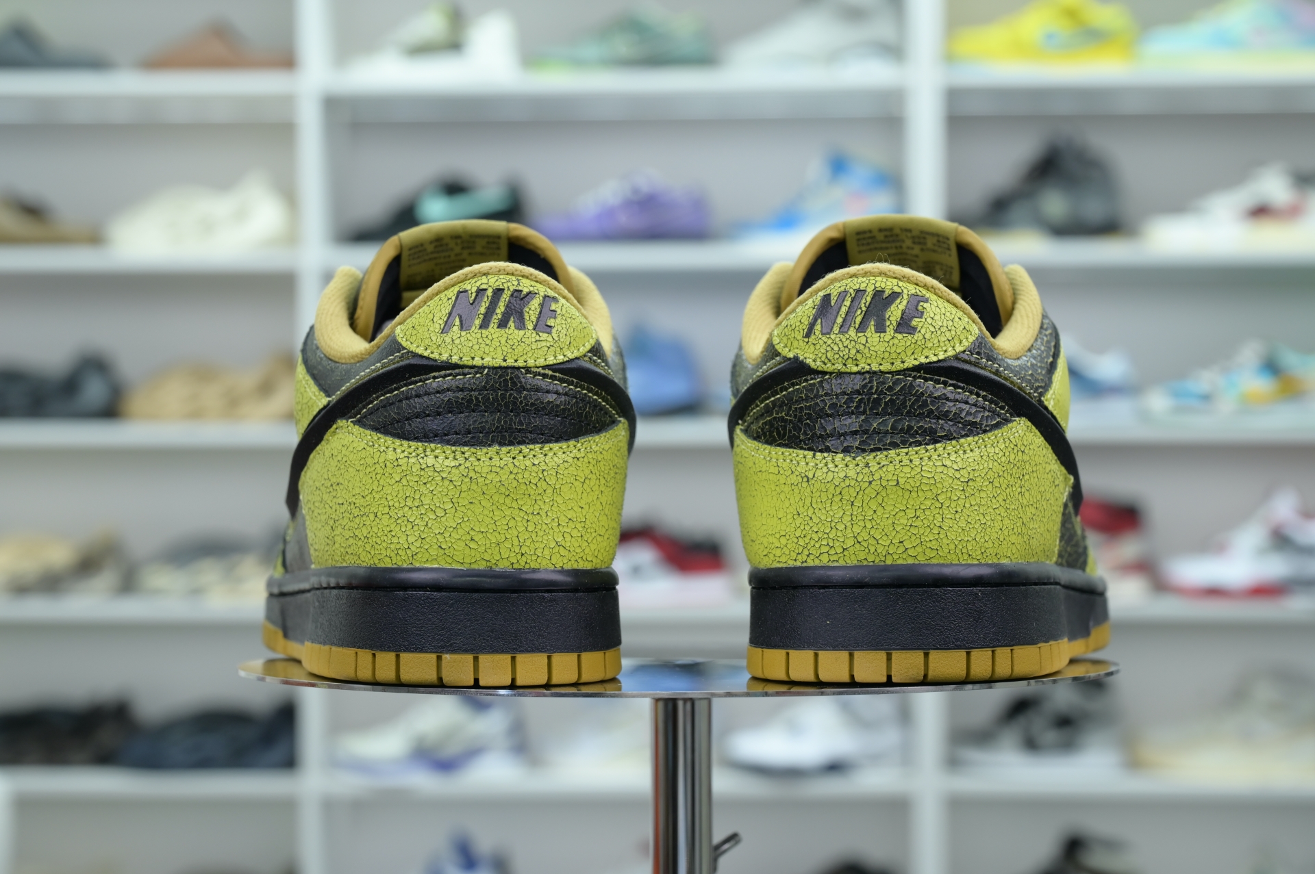 Nike Dunk Low“Halloween”