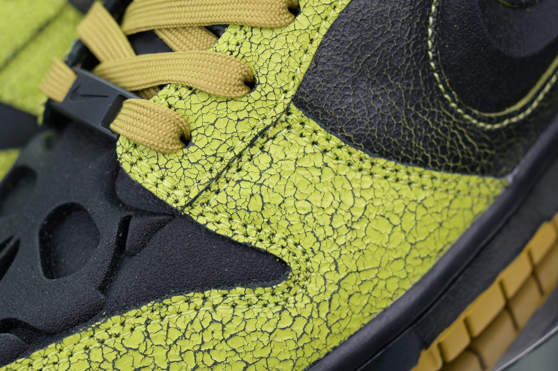 Nike Dunk Low“Halloween”