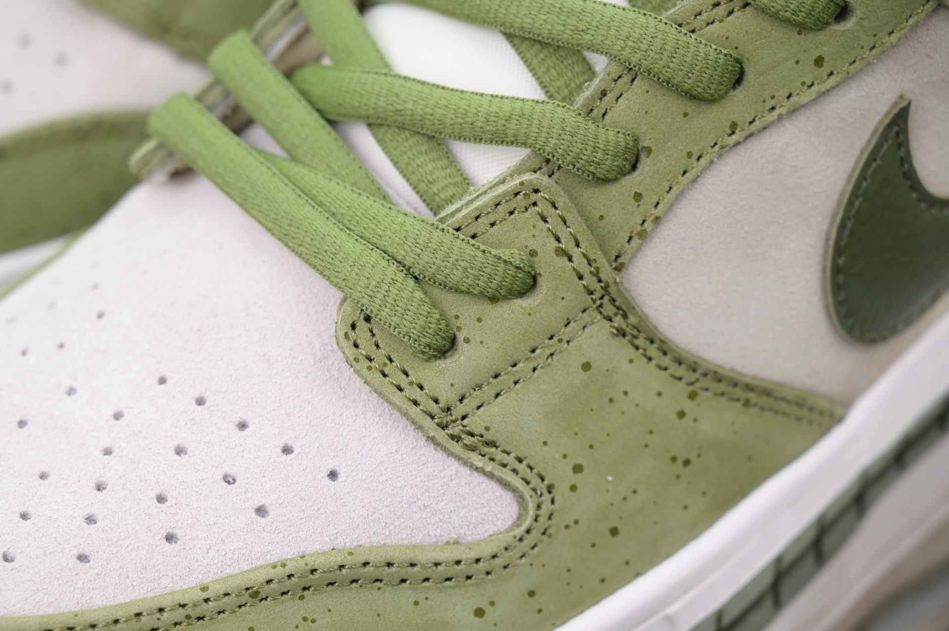 Yuto Horigome x Nike Dunk SB Asparagus