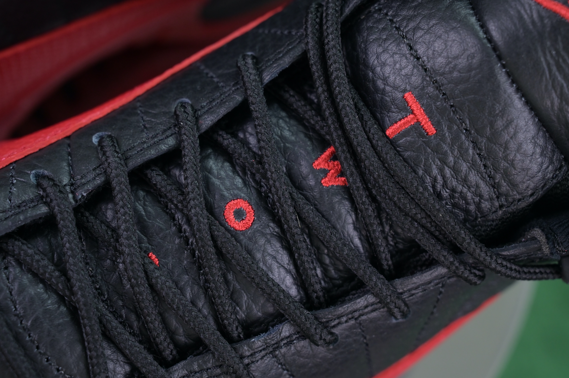 Air Jordan 12 Flu Game 2025