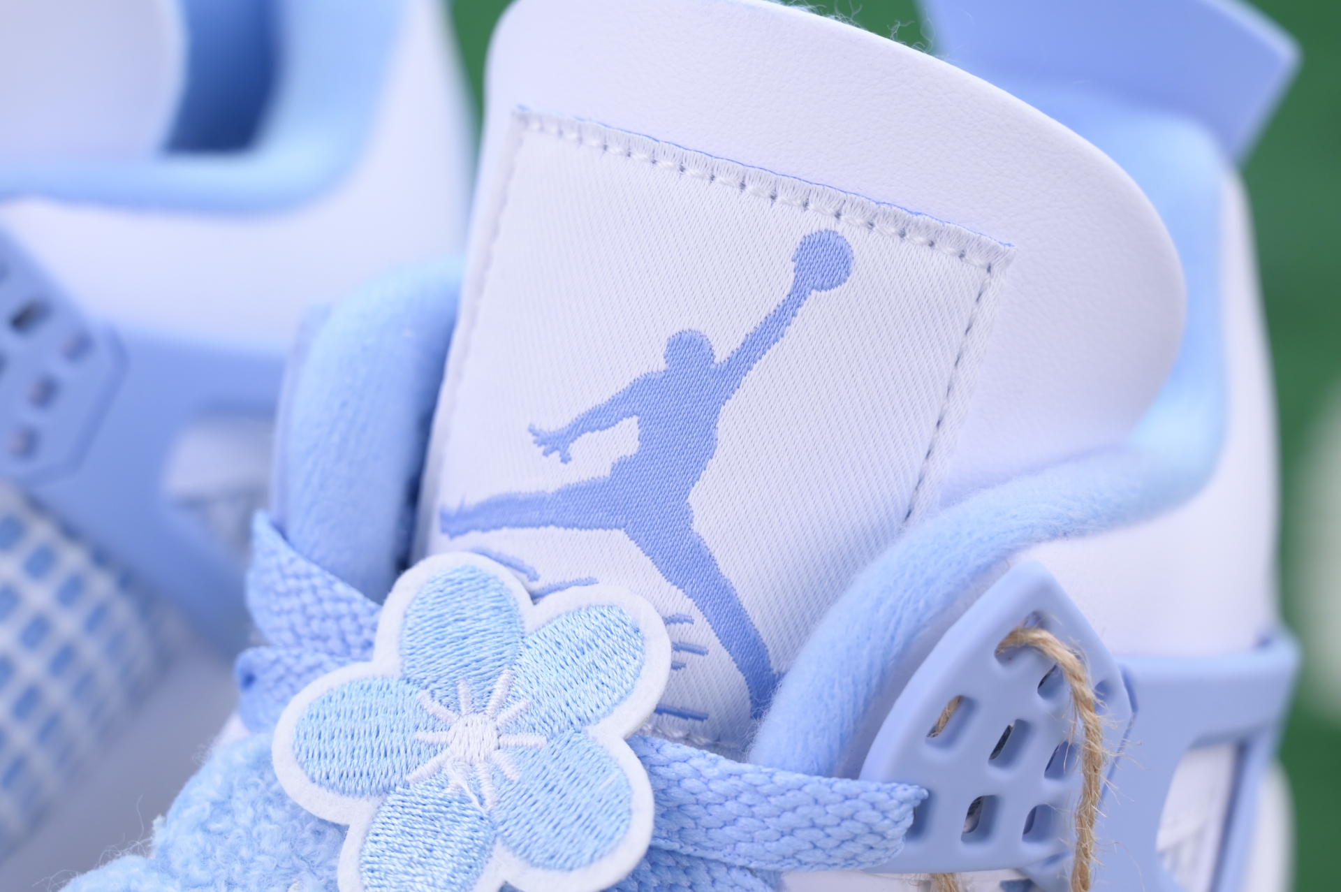 Jordan Air Jordan 4“ALUMINUM”