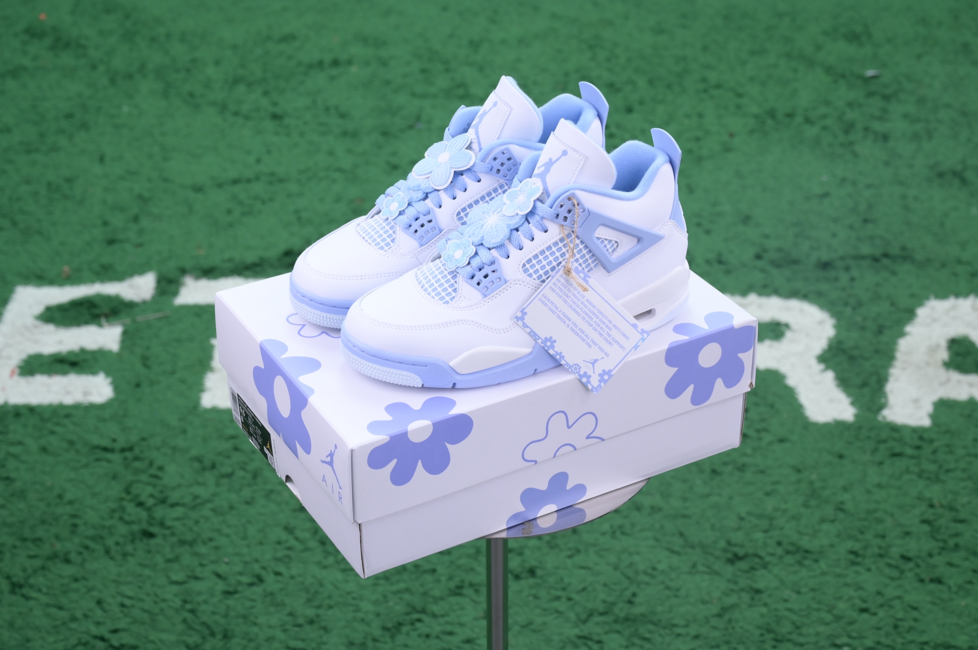 Jordan Air Jordan 4“ALUMINUM”