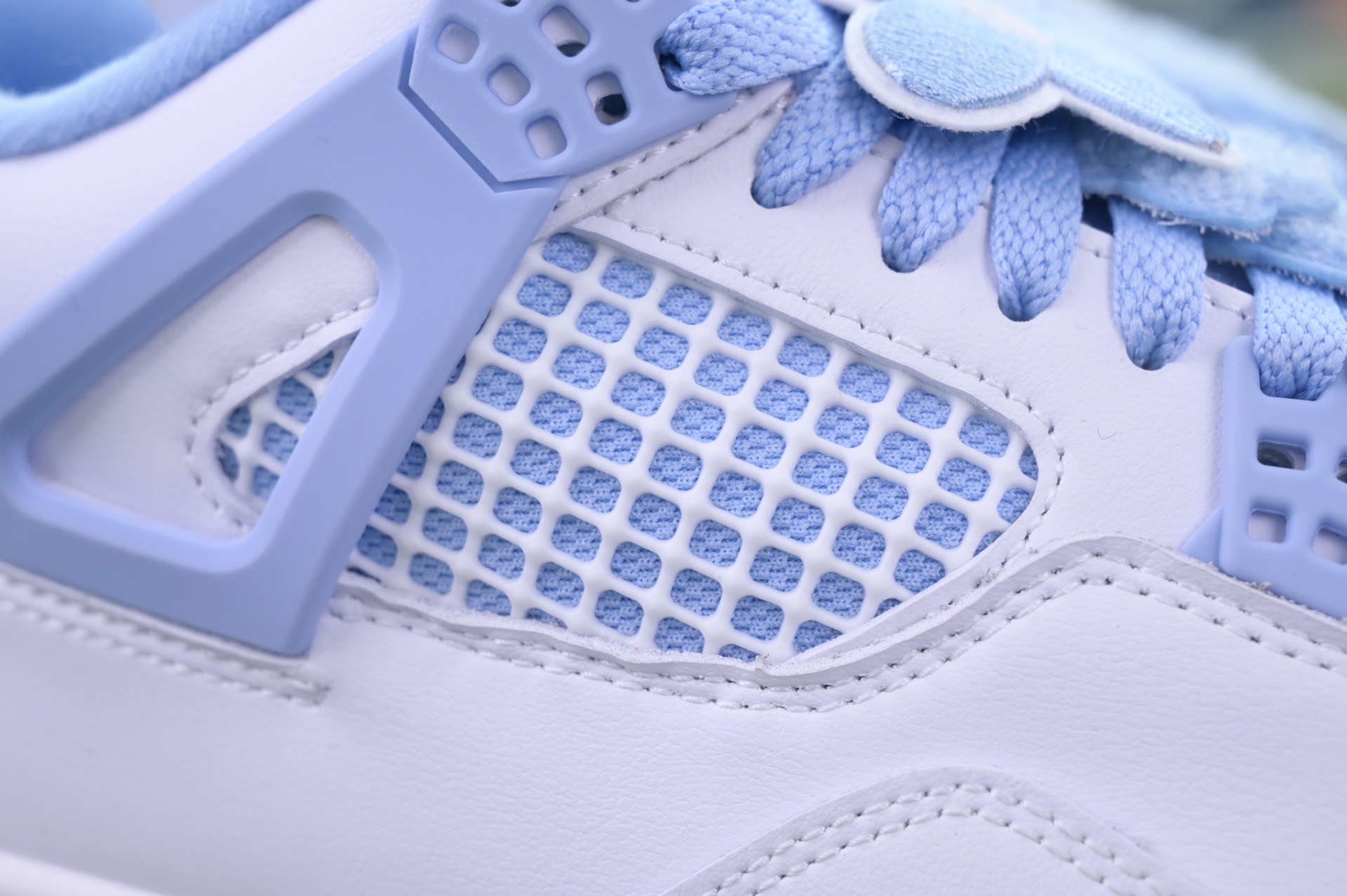 Jordan Air Jordan 4“ALUMINUM”