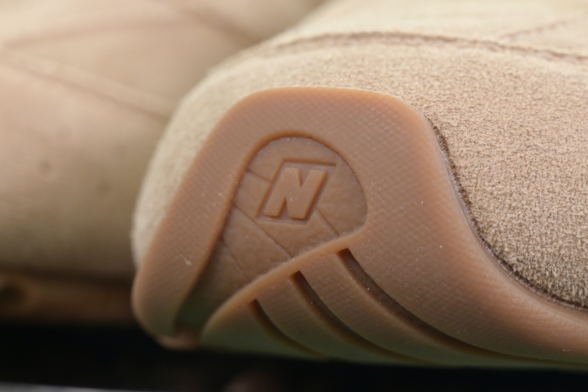 New Balance x MIU MIU NB 530 SL