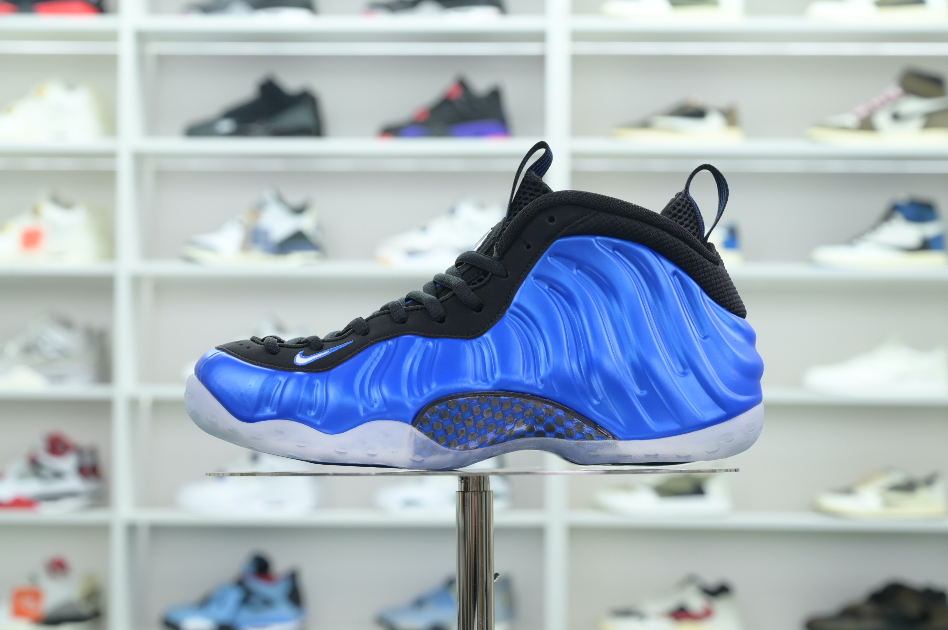 Nike Foamposite One“Dark Neon Royal”