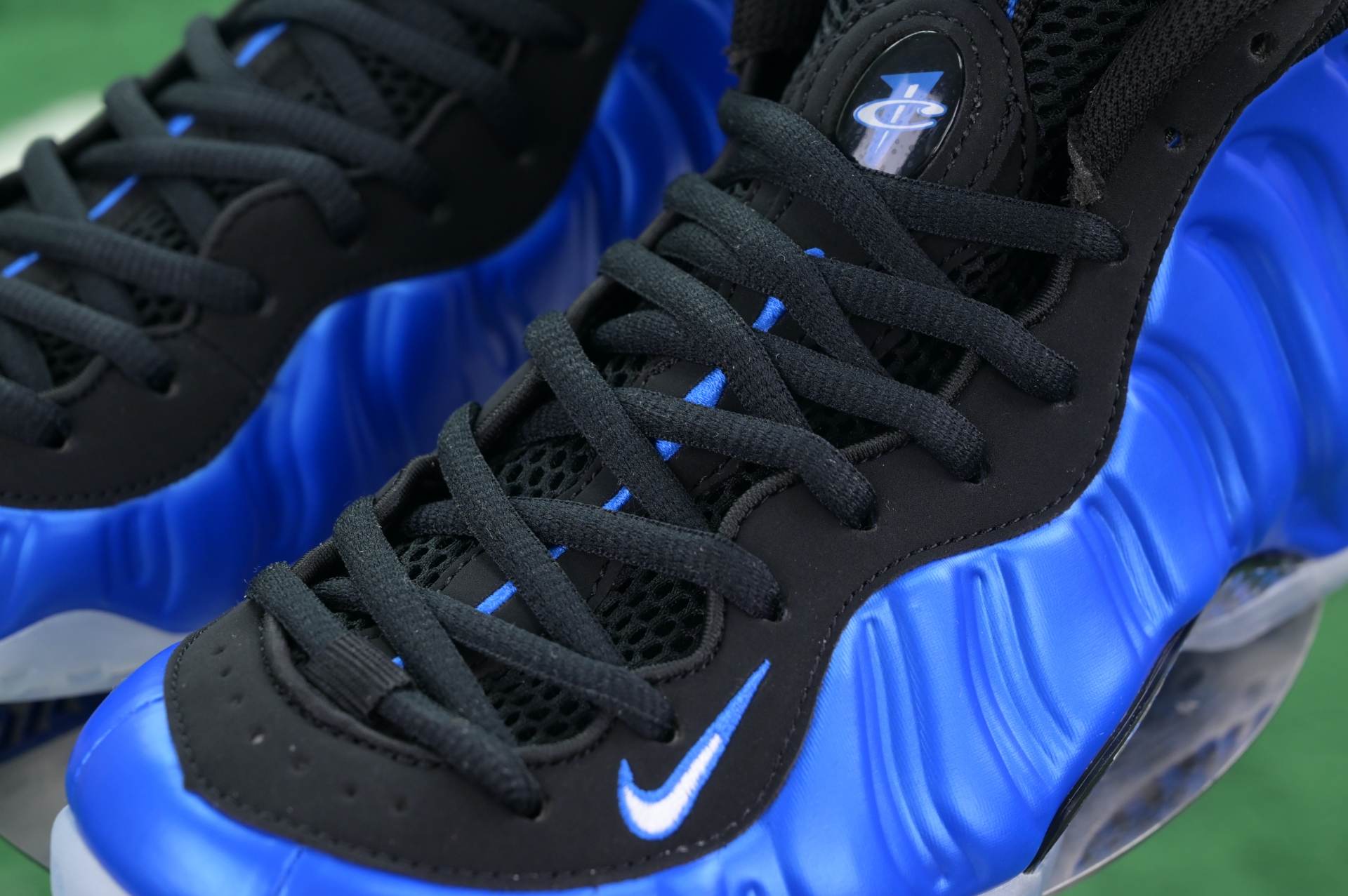 Nike Foamposite One“Dark Neon Royal”