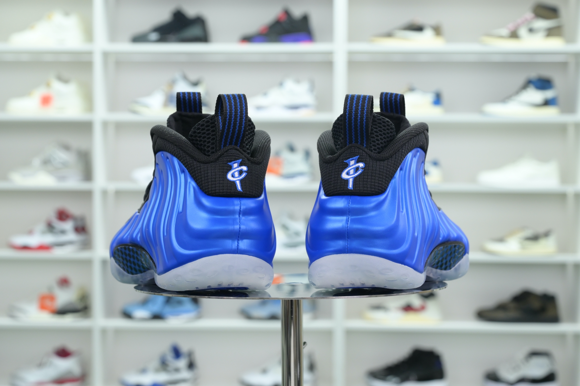 Nike Foamposite One“Dark Neon Royal”