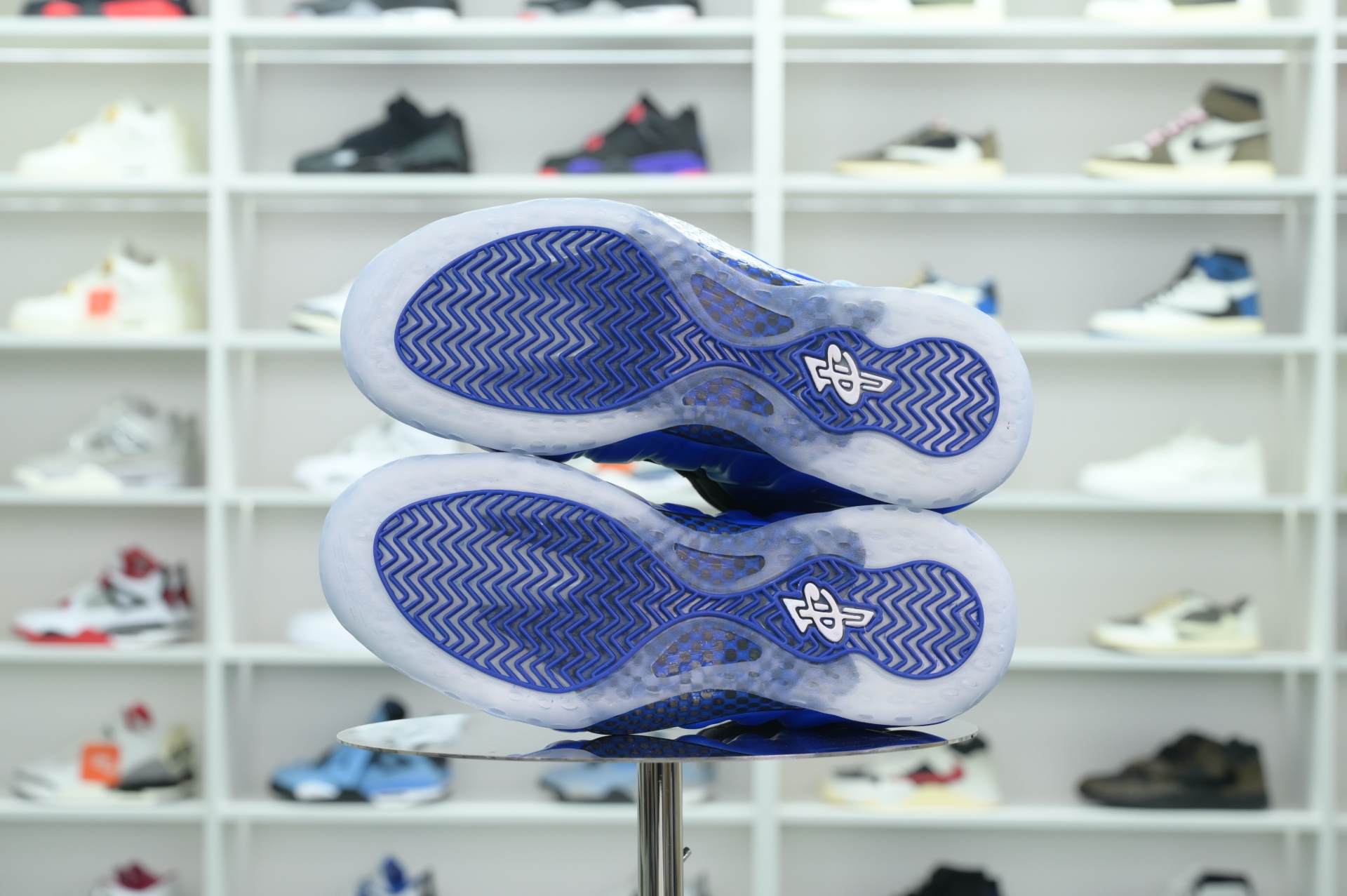 Nike Foamposite One“Dark Neon Royal”