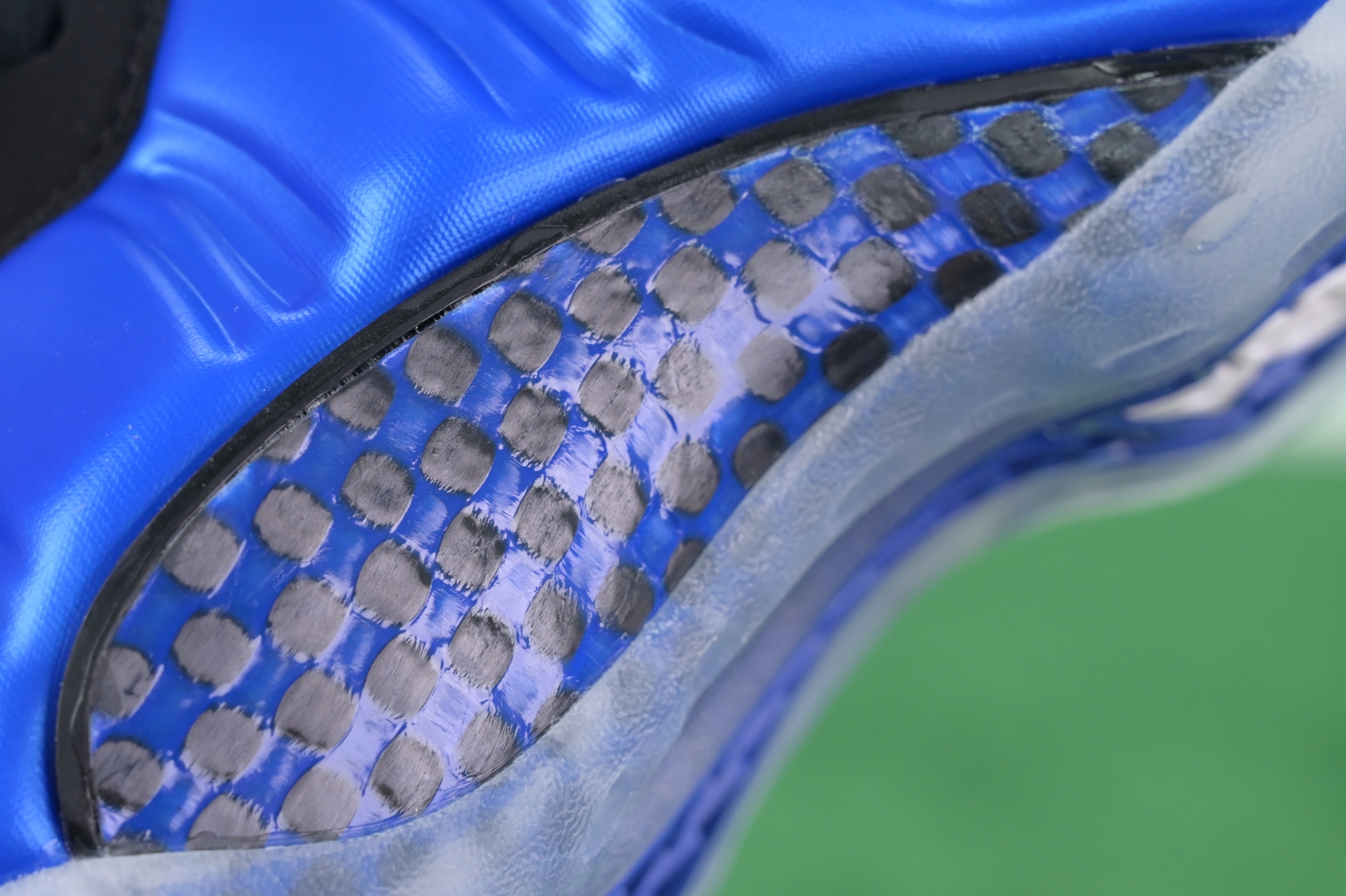 Nike Foamposite One“Dark Neon Royal”