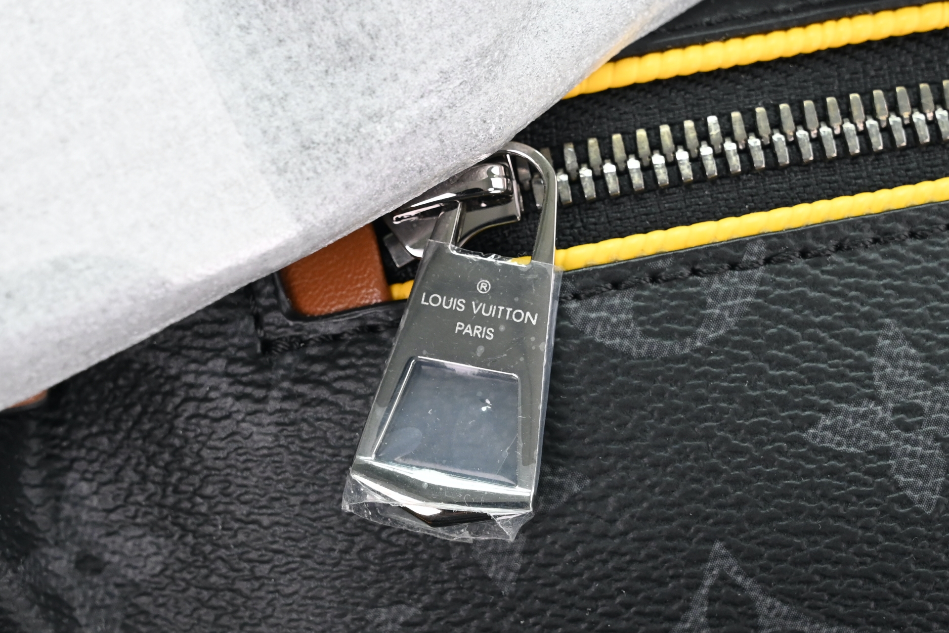 Louis Vuitton  LV  Discovery