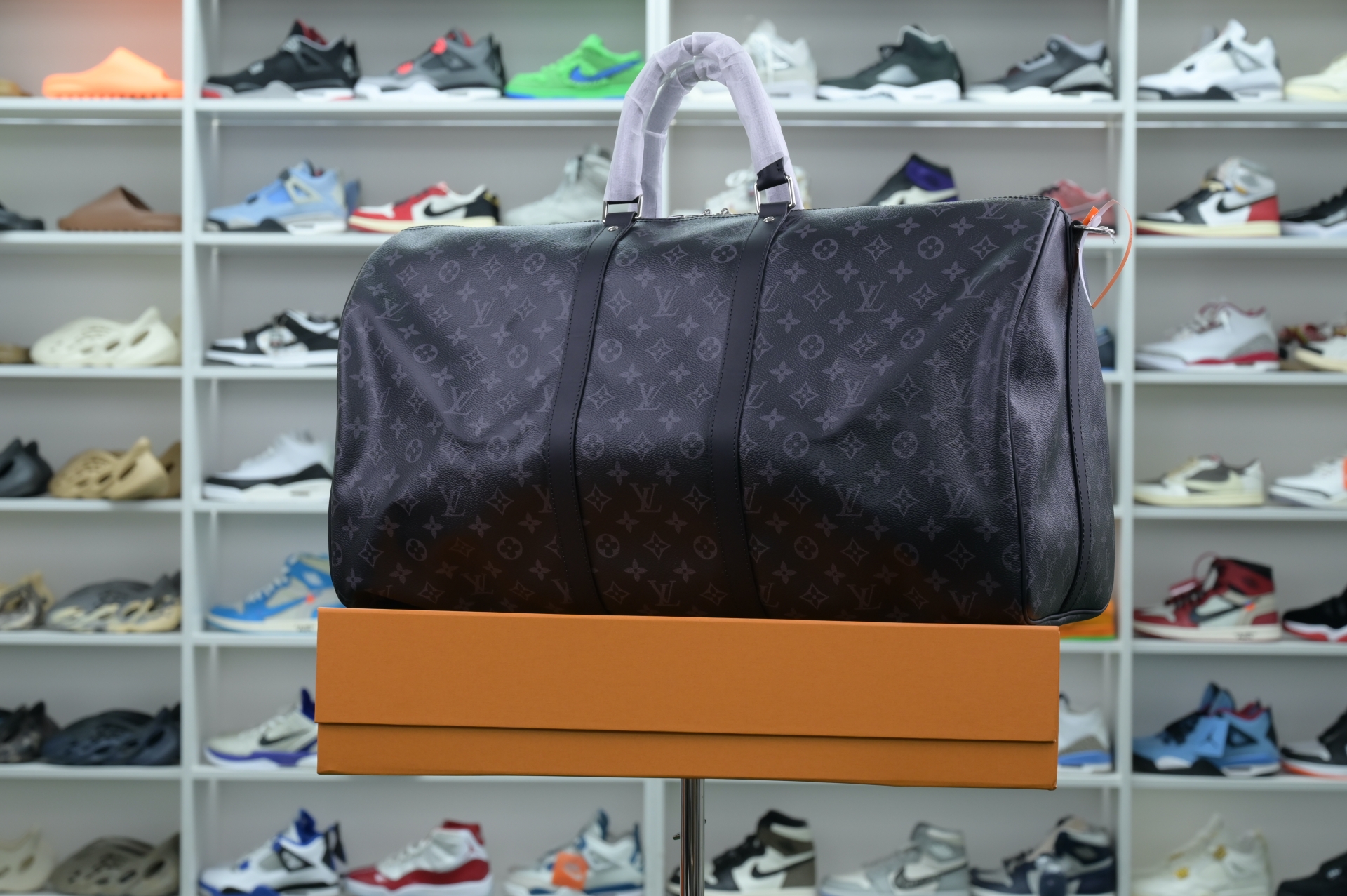 Louis Vuitton  LV