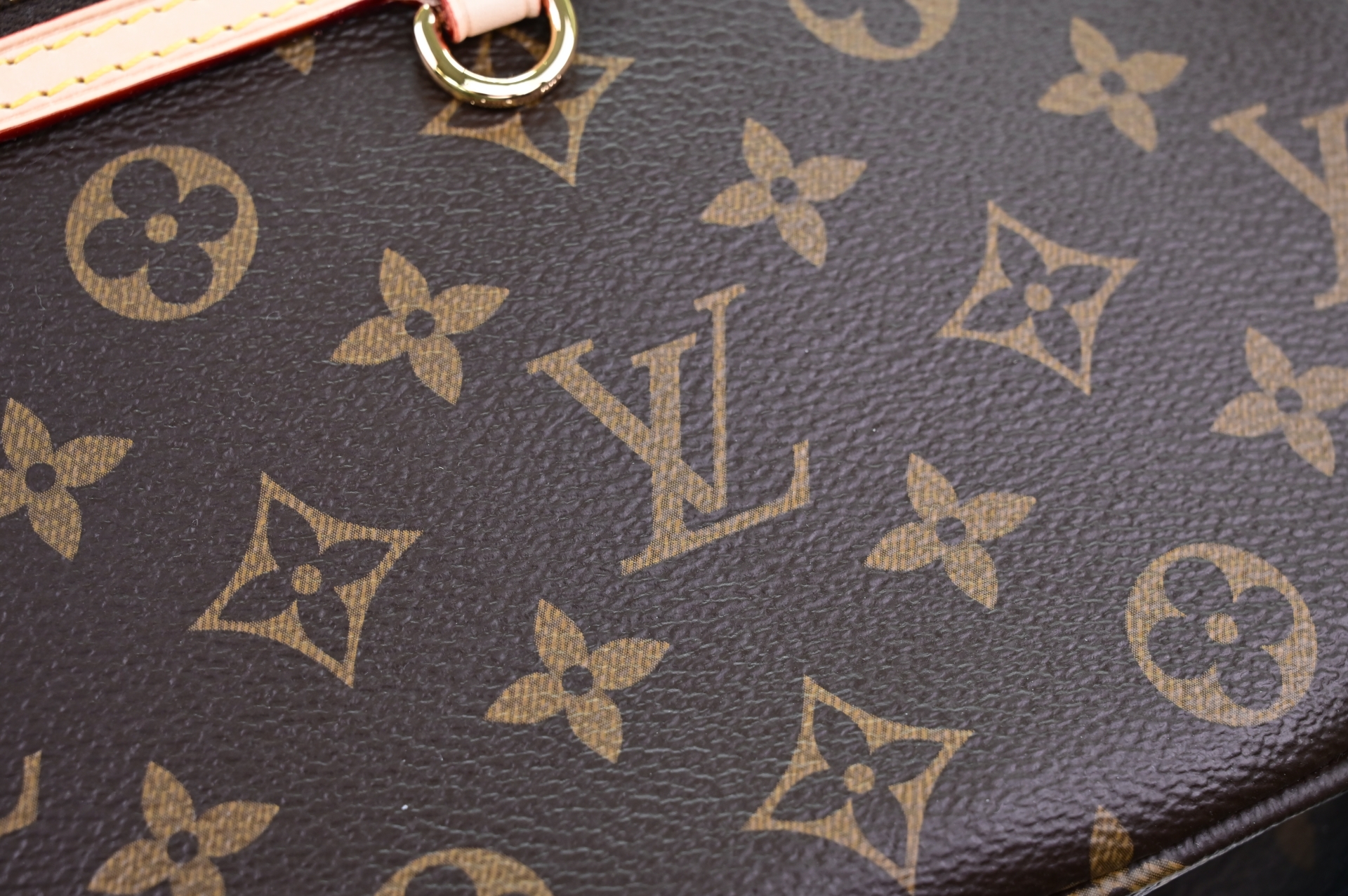 Louis Vuitton  LV