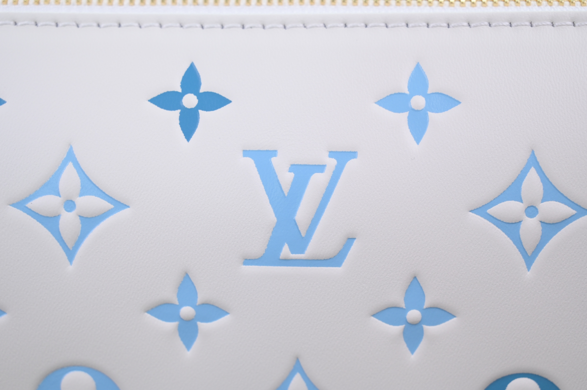 Louis Vuitton  LV