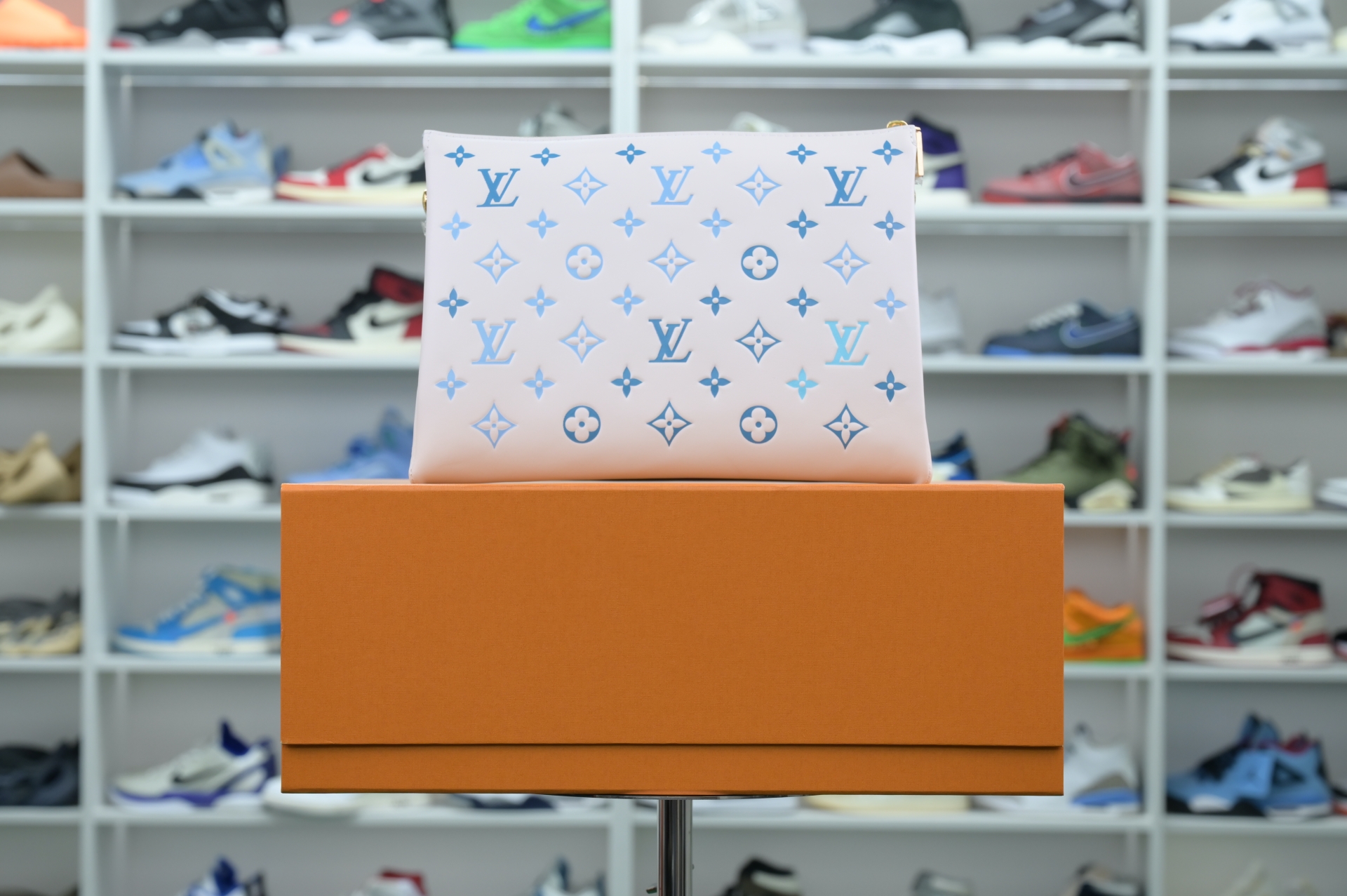 Louis Vuitton  LV