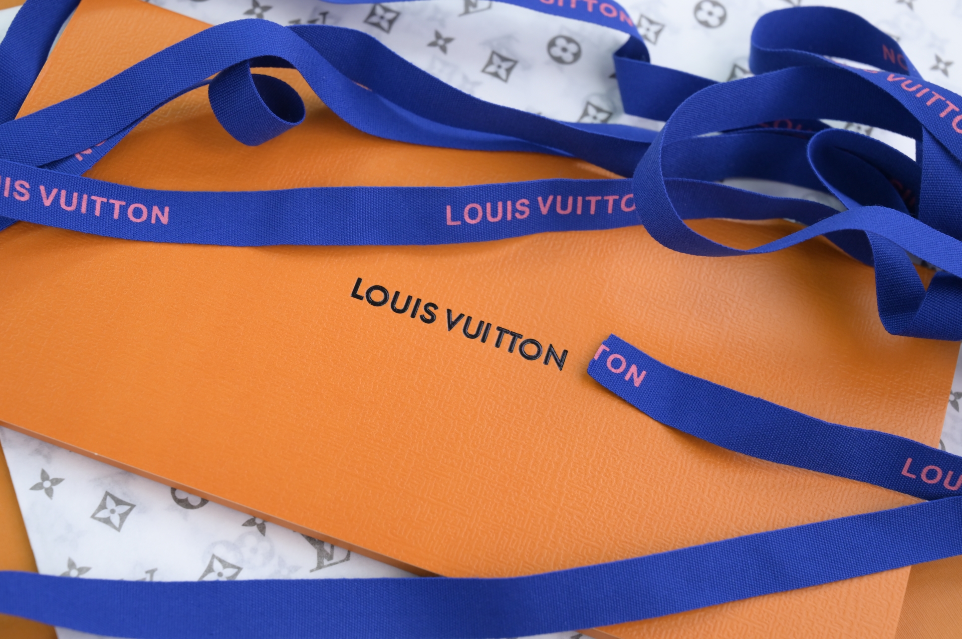 Louis Vuitton  LV