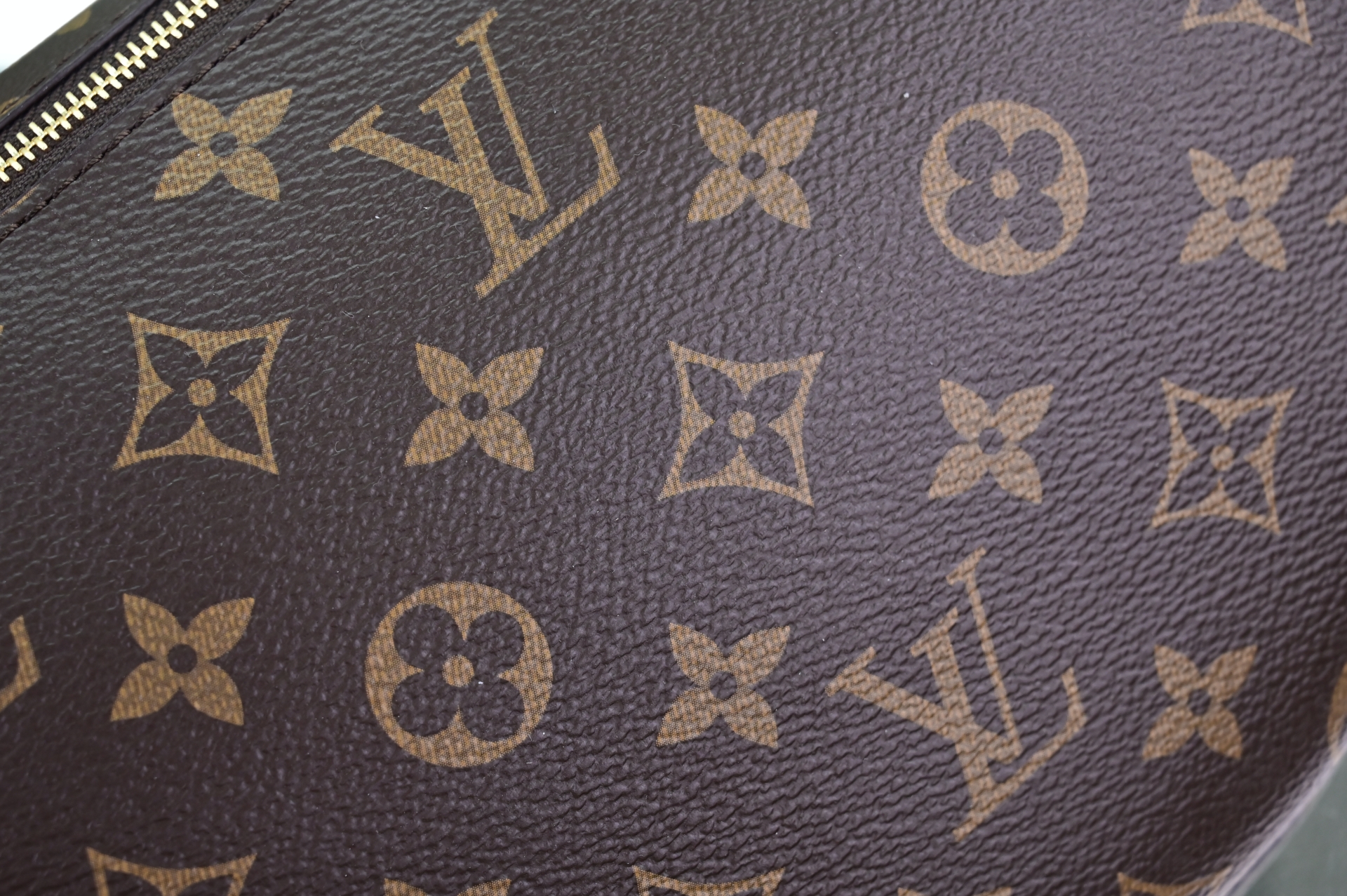 Louis Vuitton  LV