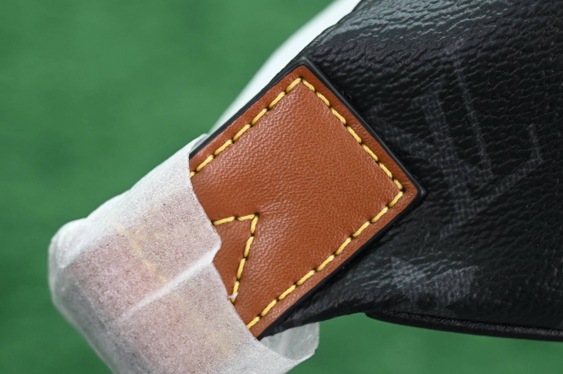 Louis Vuitton  LV  Discovery