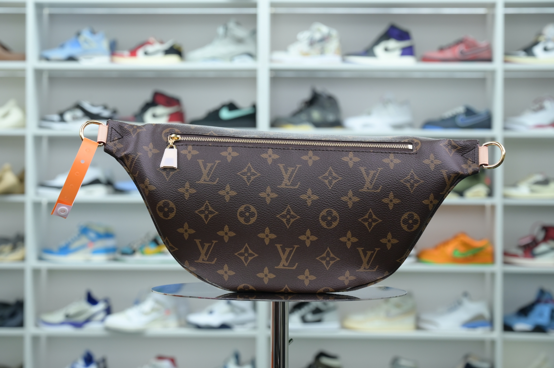Louis Vuitton  LV
