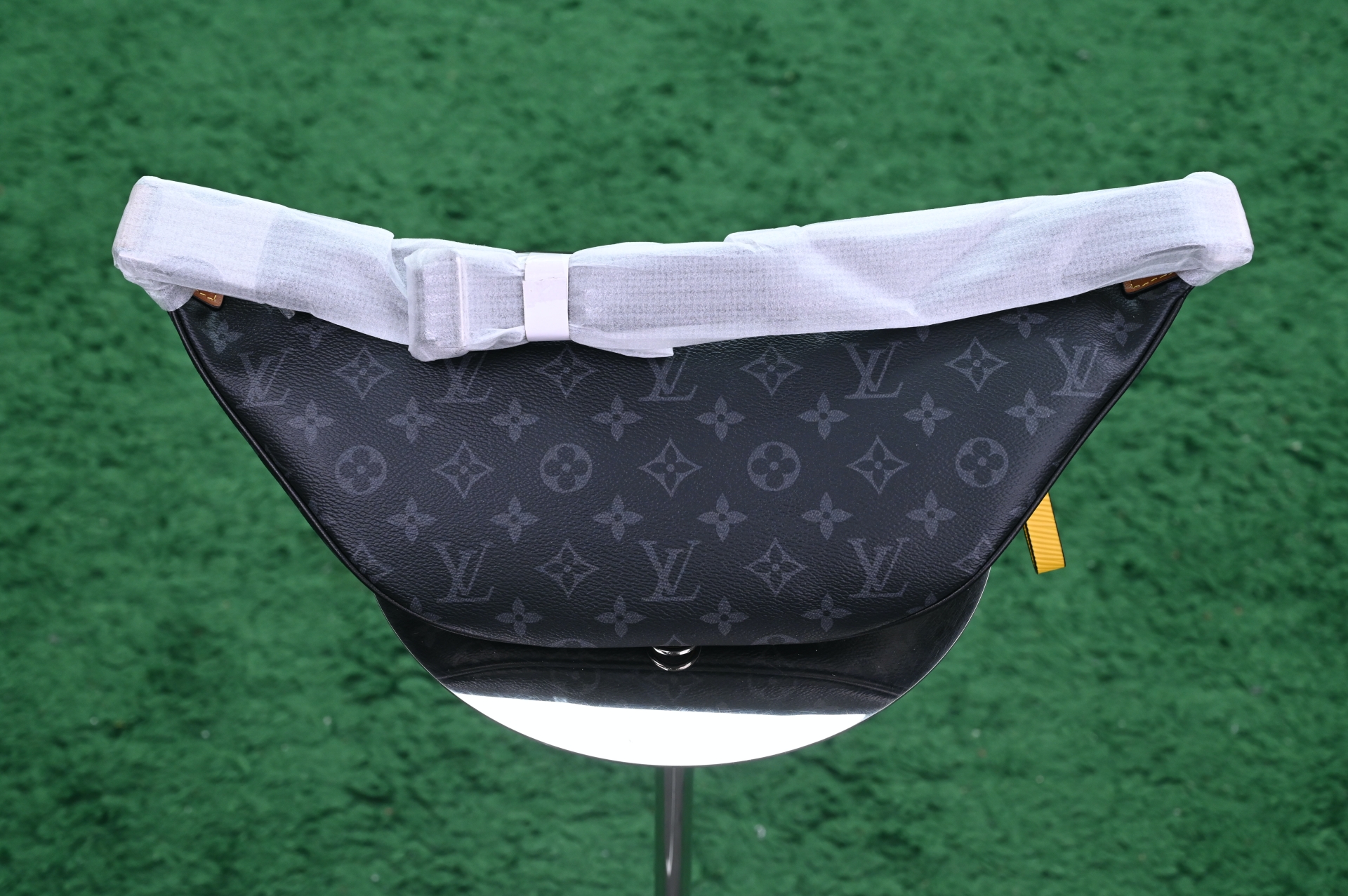 Louis Vuitton  LV  Discovery