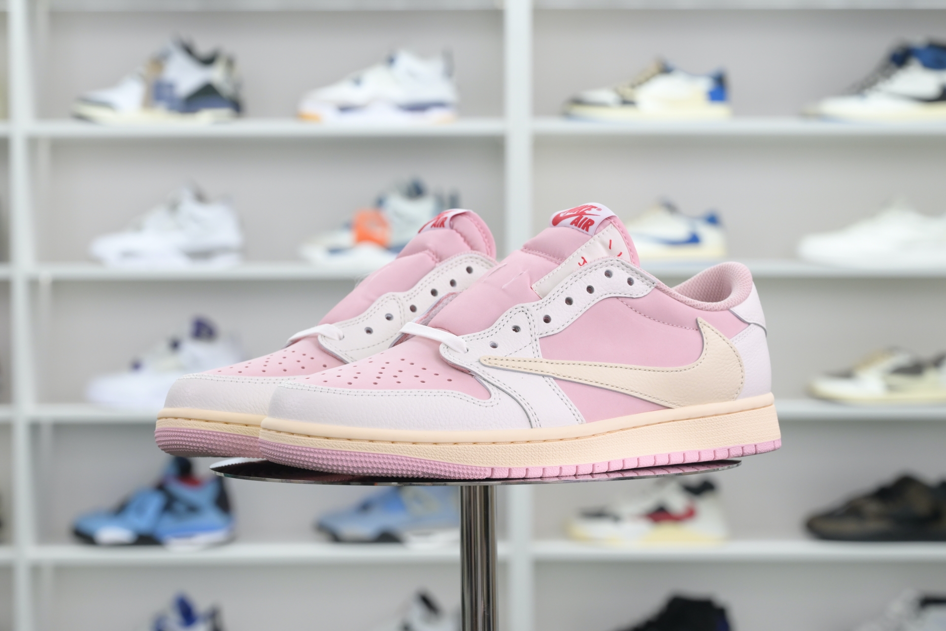 Travis Scott x Jordan Air Jordan 1 Low