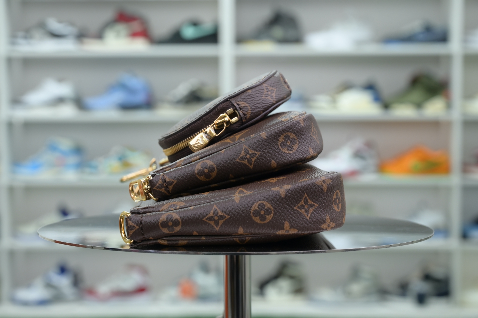 Louis Vuitton  LV